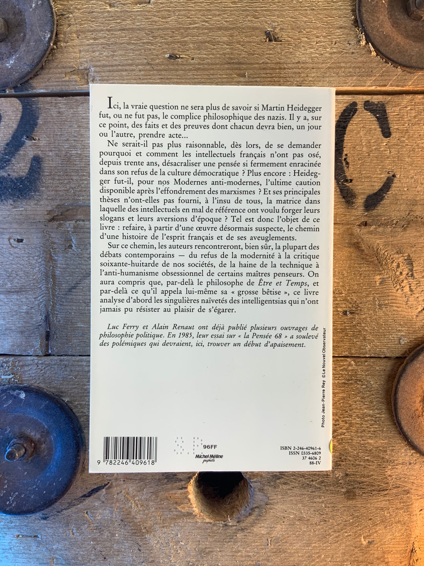 Heidegger et les modernes - Luc Ferry et Alain Renault