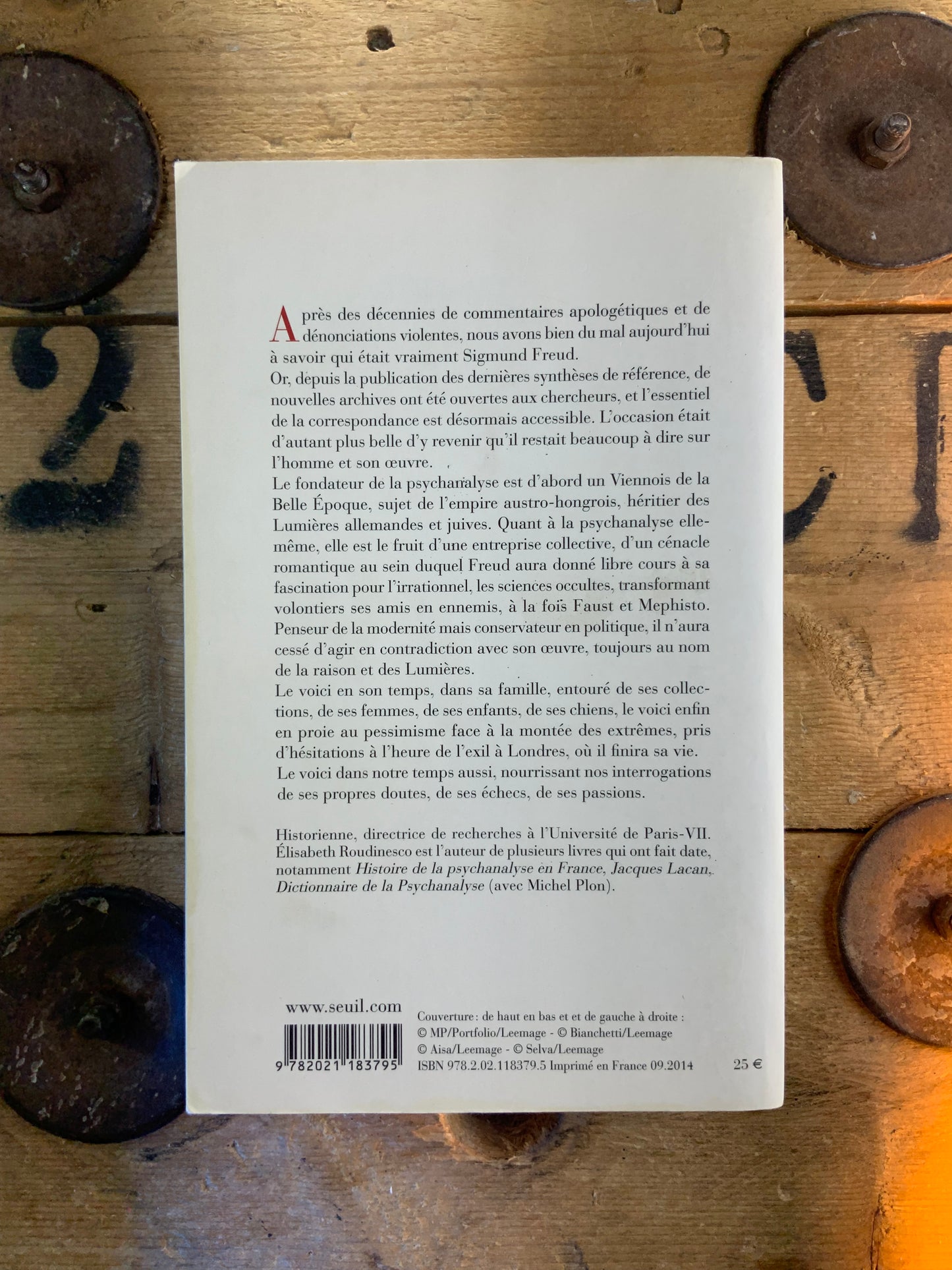 Sigmund Freud : en son temps et dans le nôtre - Élisabeth Roudinesco