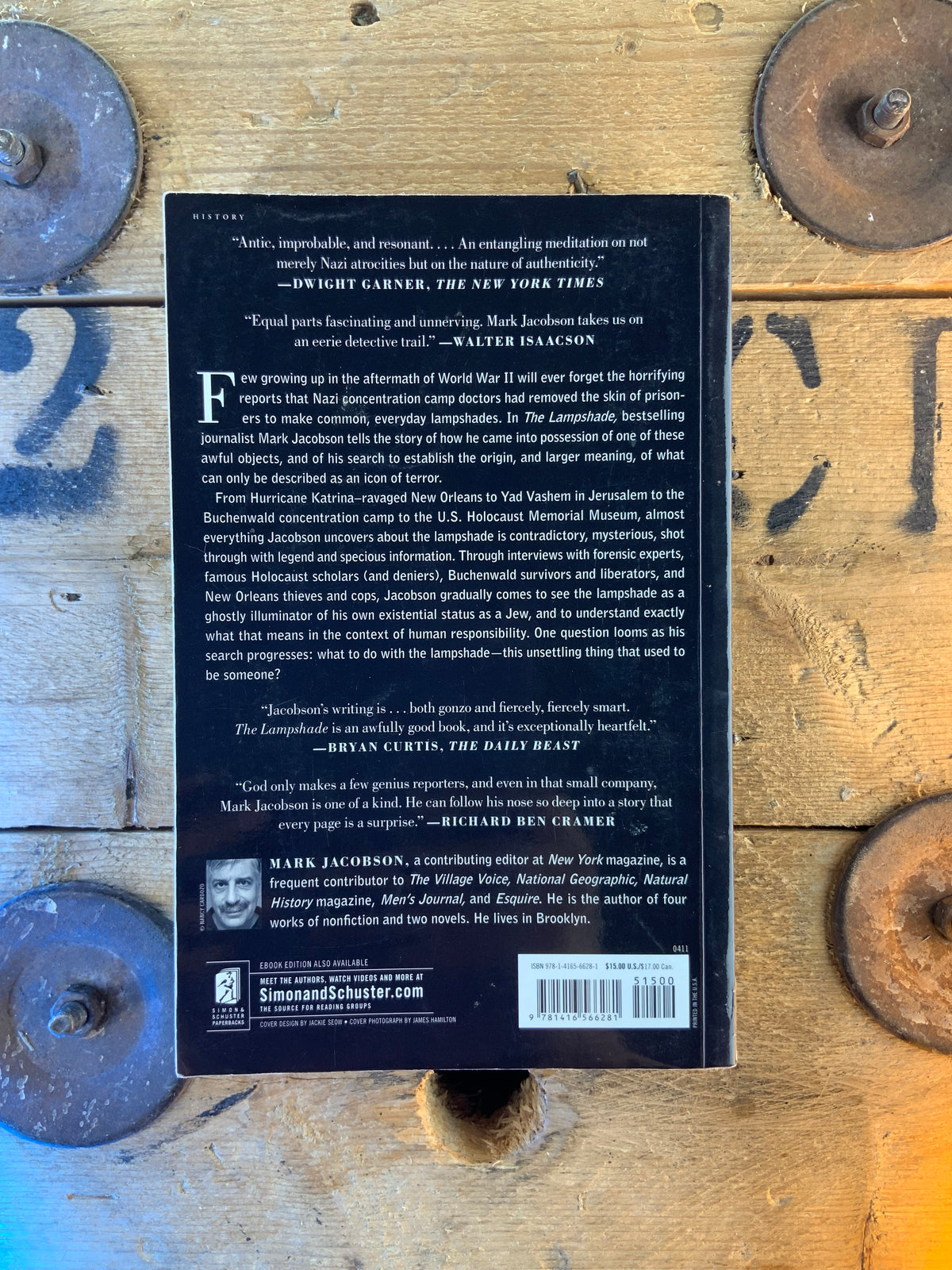 The lampshade : a holocaust detective story from Buchenwald to New Orleans - Marc Jackobson