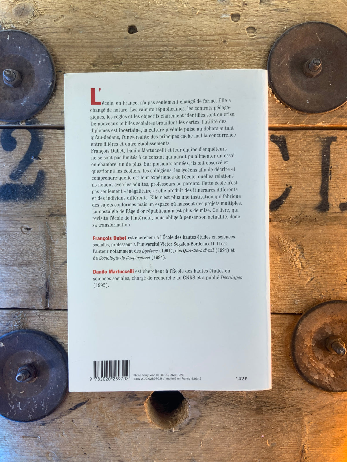 À l’école : sociologie de l’expérience scolaire - François Dubet et Danilo Martuccelli