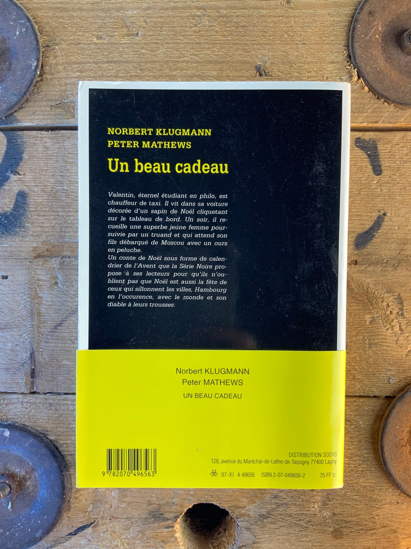 Un beau cadeau - Norbert Klugmann et Peter Mathews