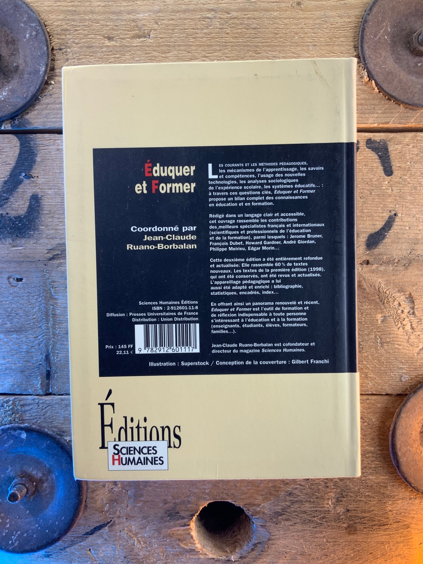 Éduquer et former : les connaissances et les débats en entretien et en formation