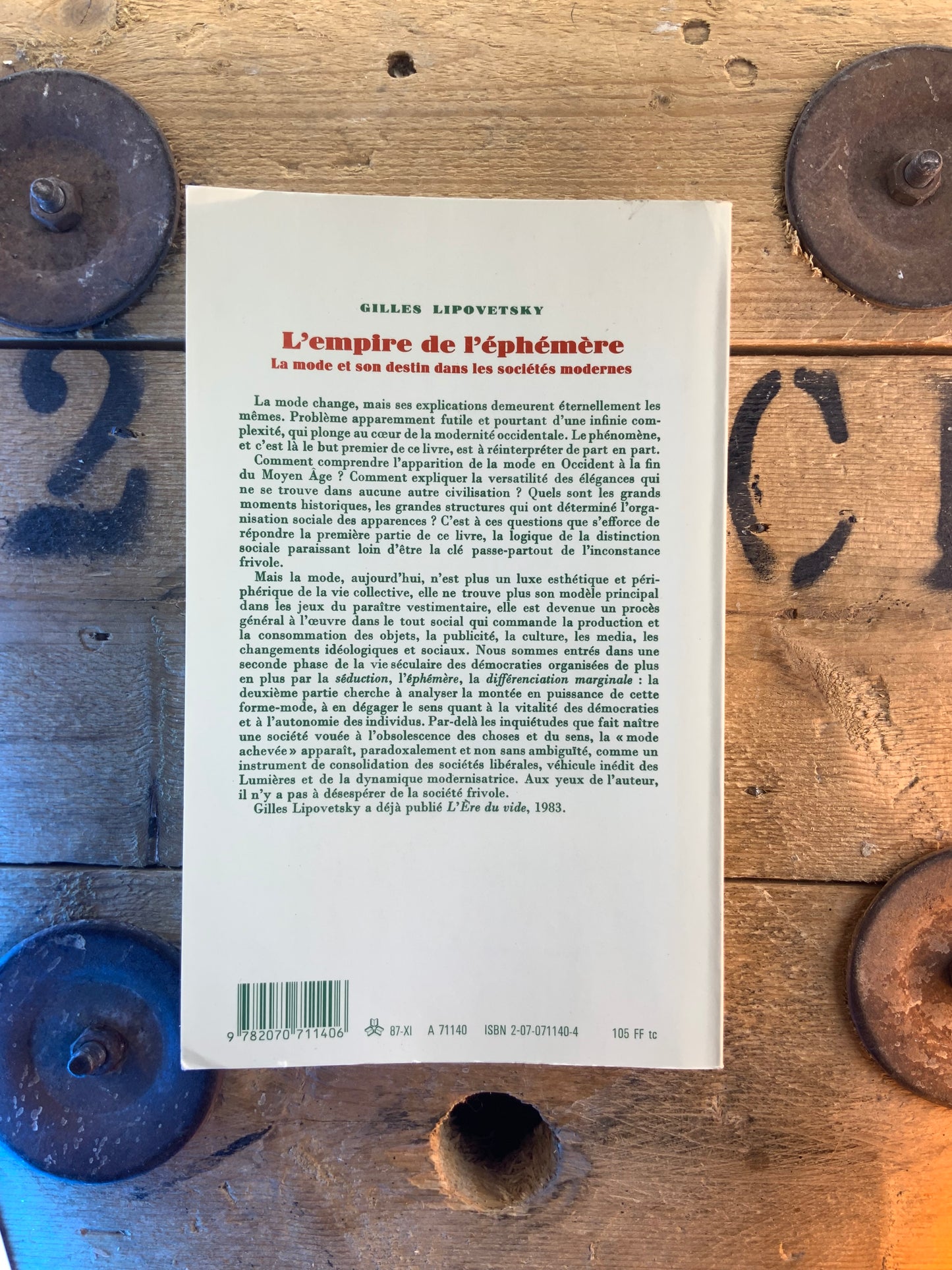 L’empire de l’éphémère : la mode et son destin dans les sociétés modernes - Gilles Lipovetsky