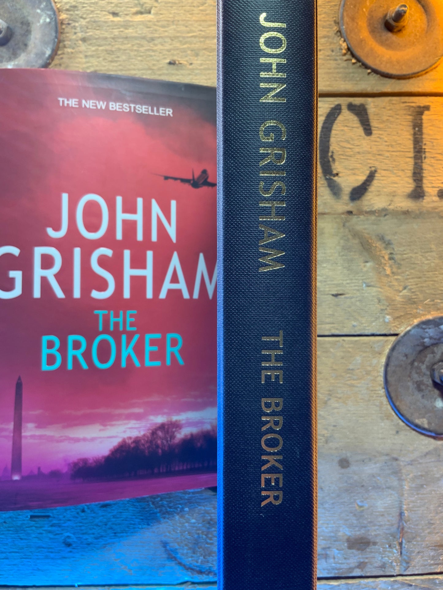 The broker , John Grisham