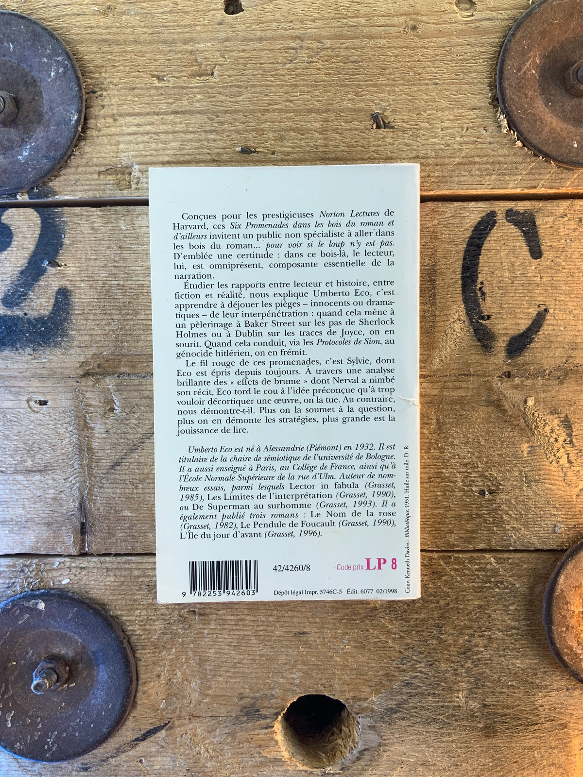 Six promenades dans les rois du romand et d’ailleurs - Umberto Eco