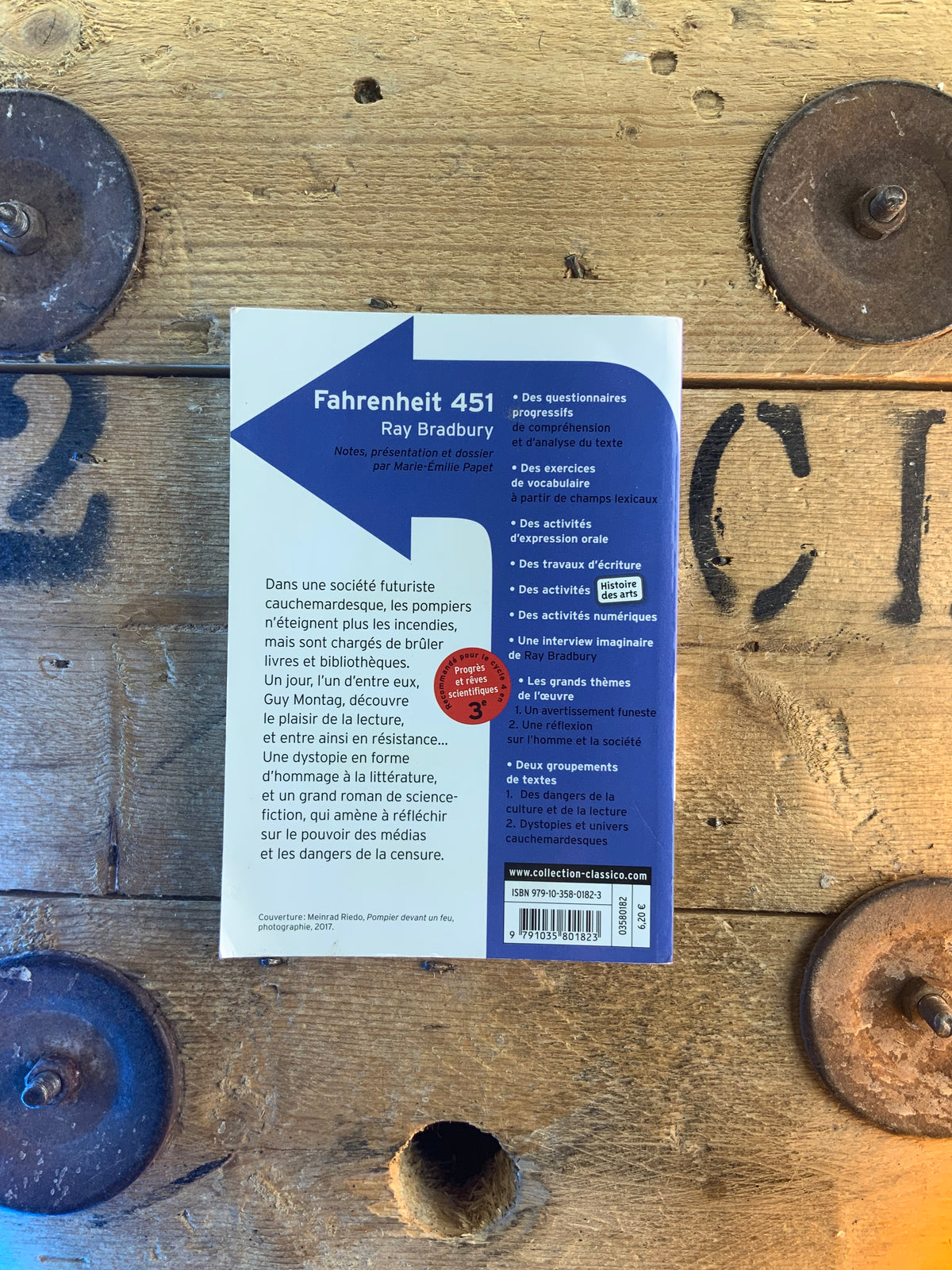 Fahrenheit 451 - Ray Bradbury