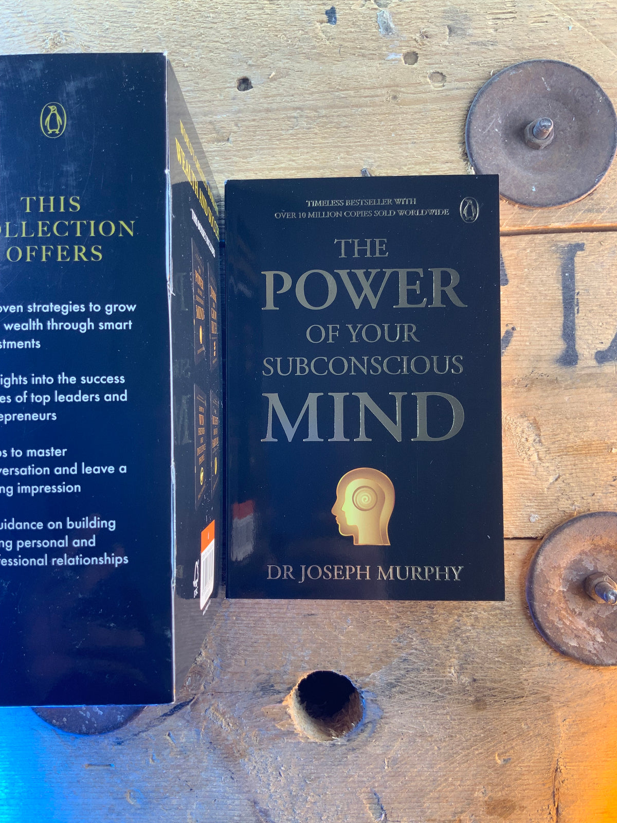 World’s Greatest Books for Wealth and Success : The power of your subconscious mind - How to win friends and influence people - The richest Man in Babylon - Think and grow rich       [neuf]