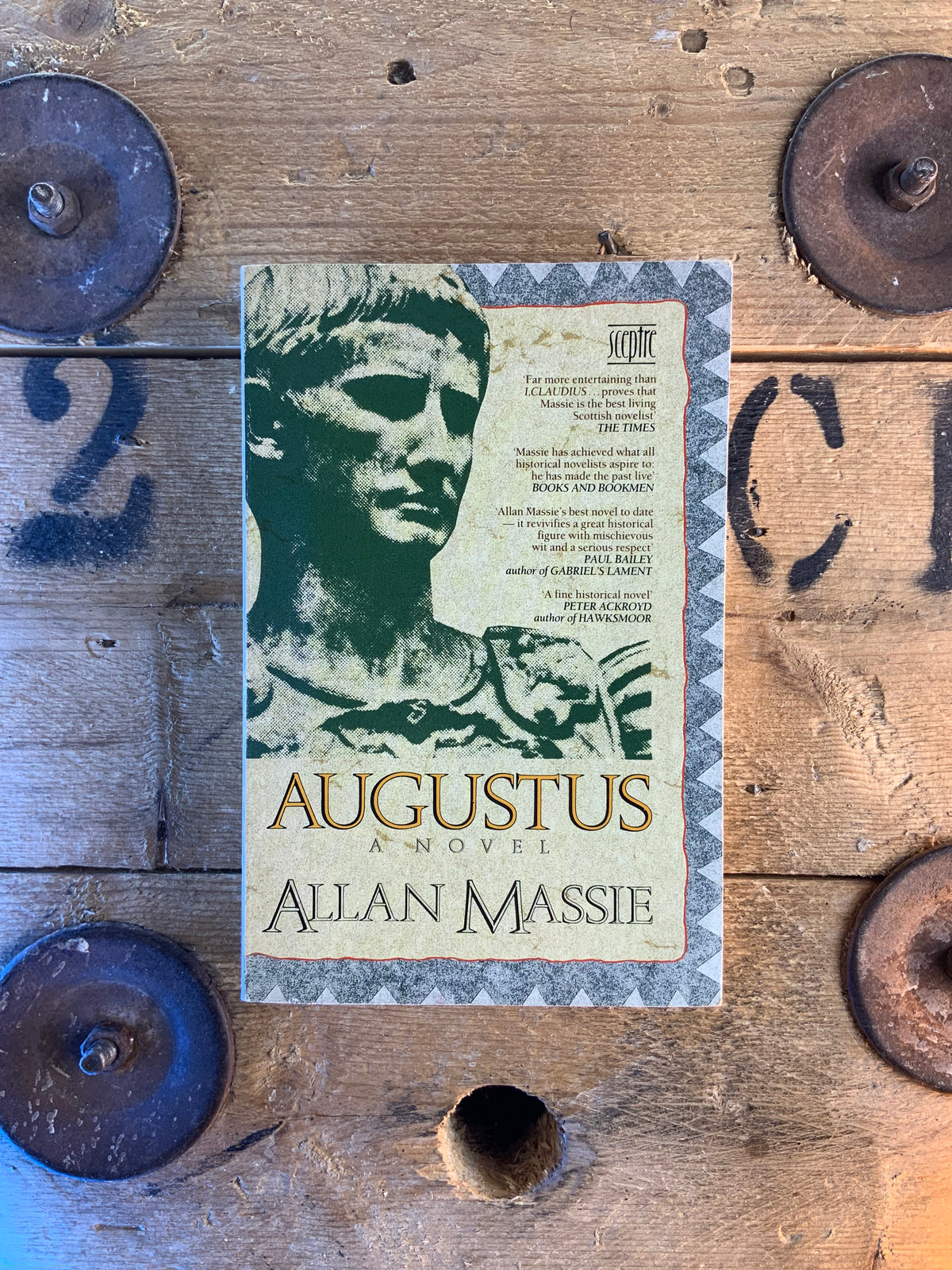 Augustus - Alain Massie