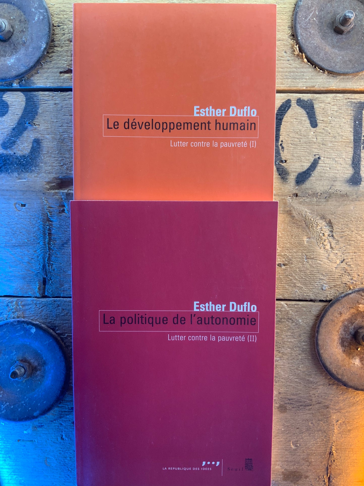 Lutter contre la pauvreté : I. Le développement humain . II. La politique de l’autonomie - Esther Duflo