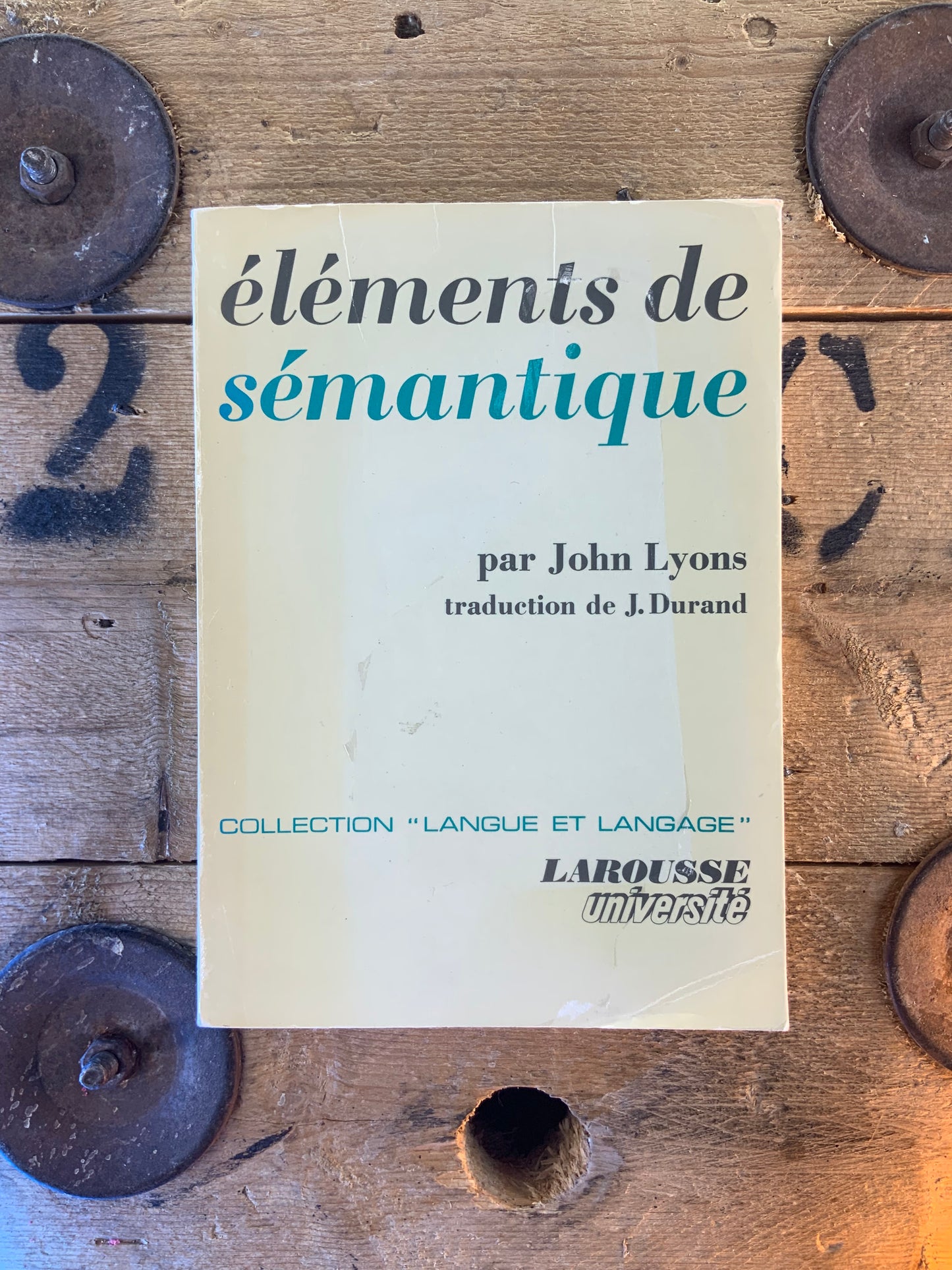 Éléments de sémantique - John Lyons