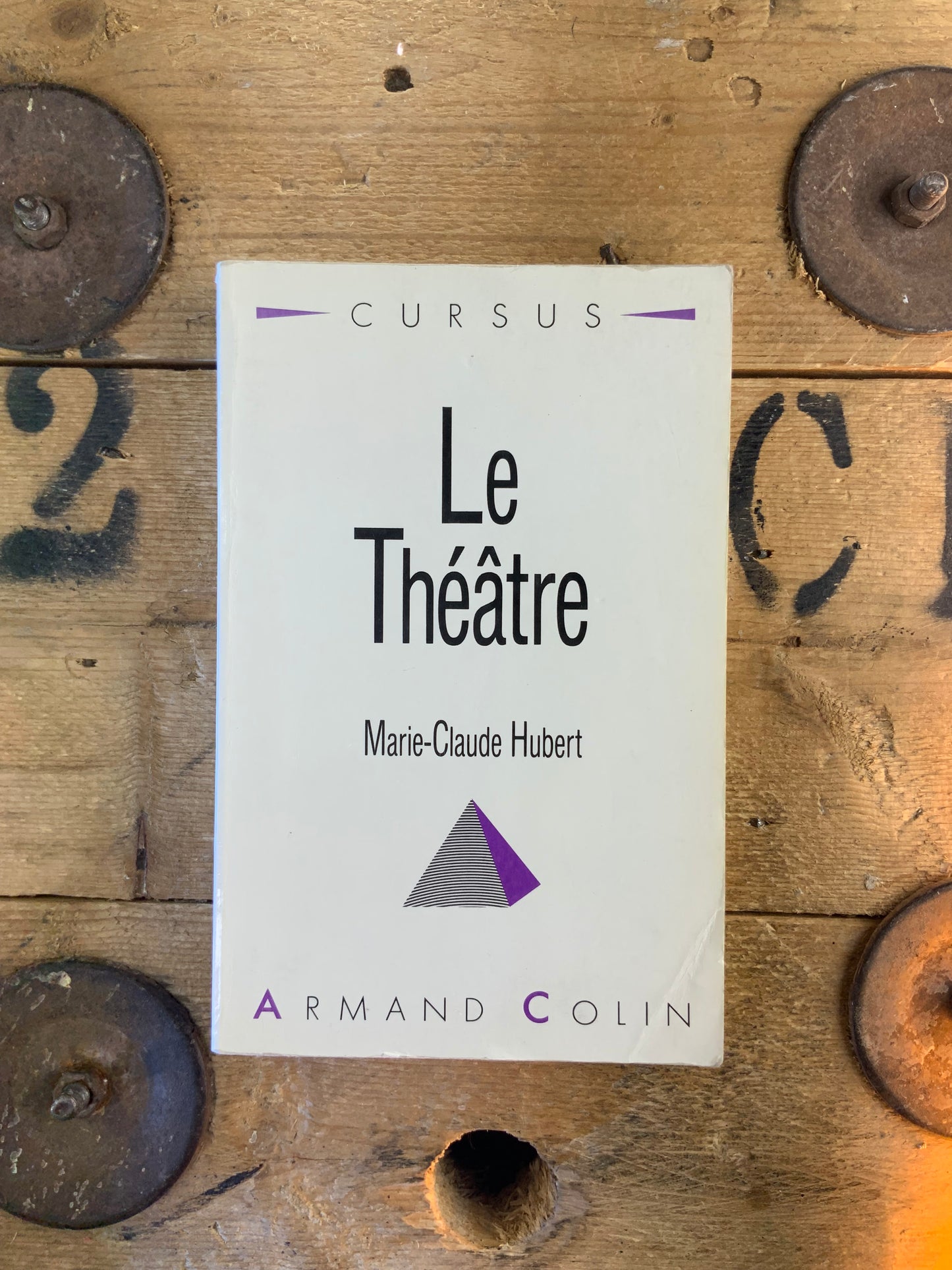 Le théâtre - Marie-Claude Hubert