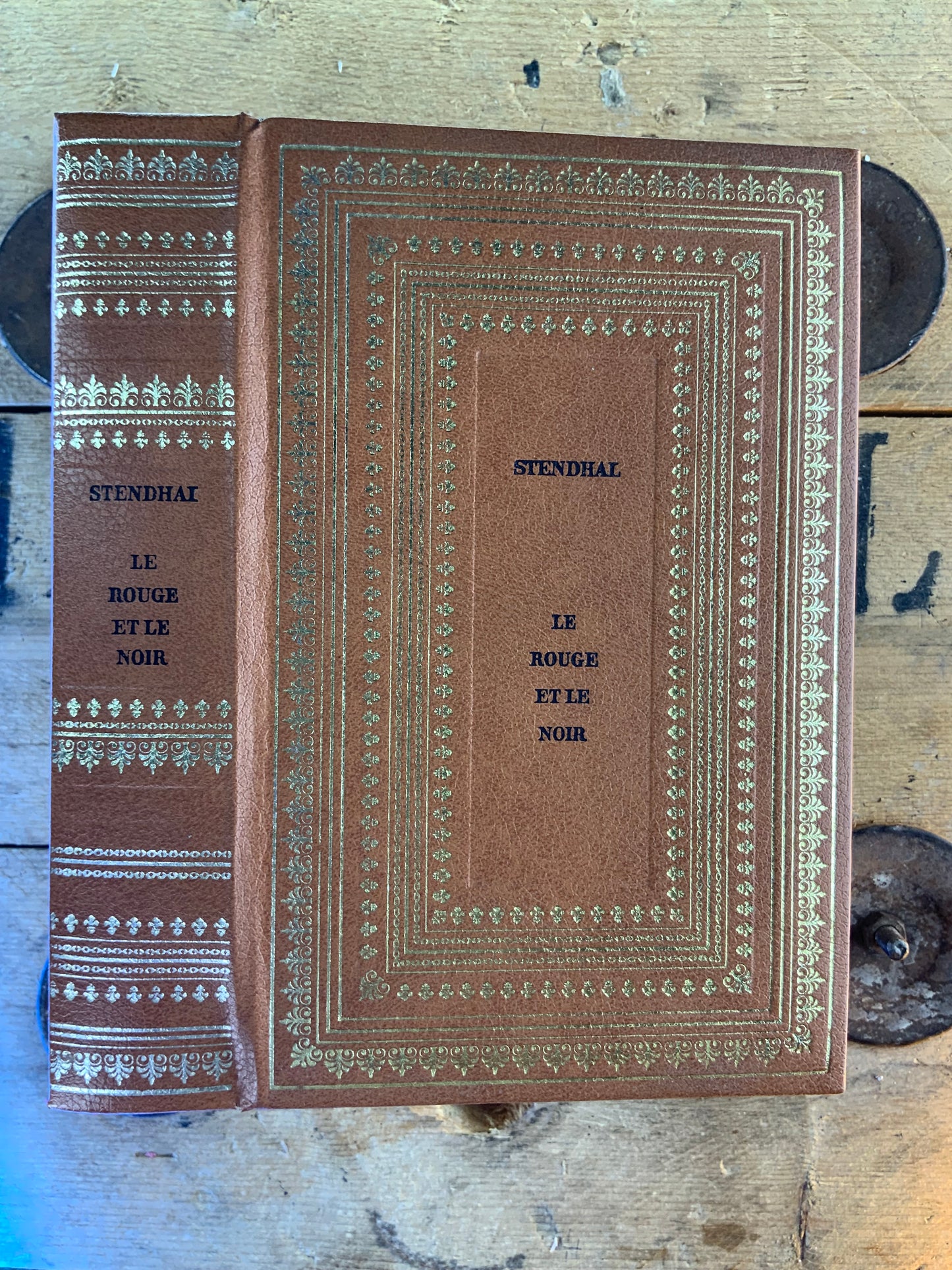 Le rouge et le noir - Stendhal [ édition numérotée - Nº 6642 ]