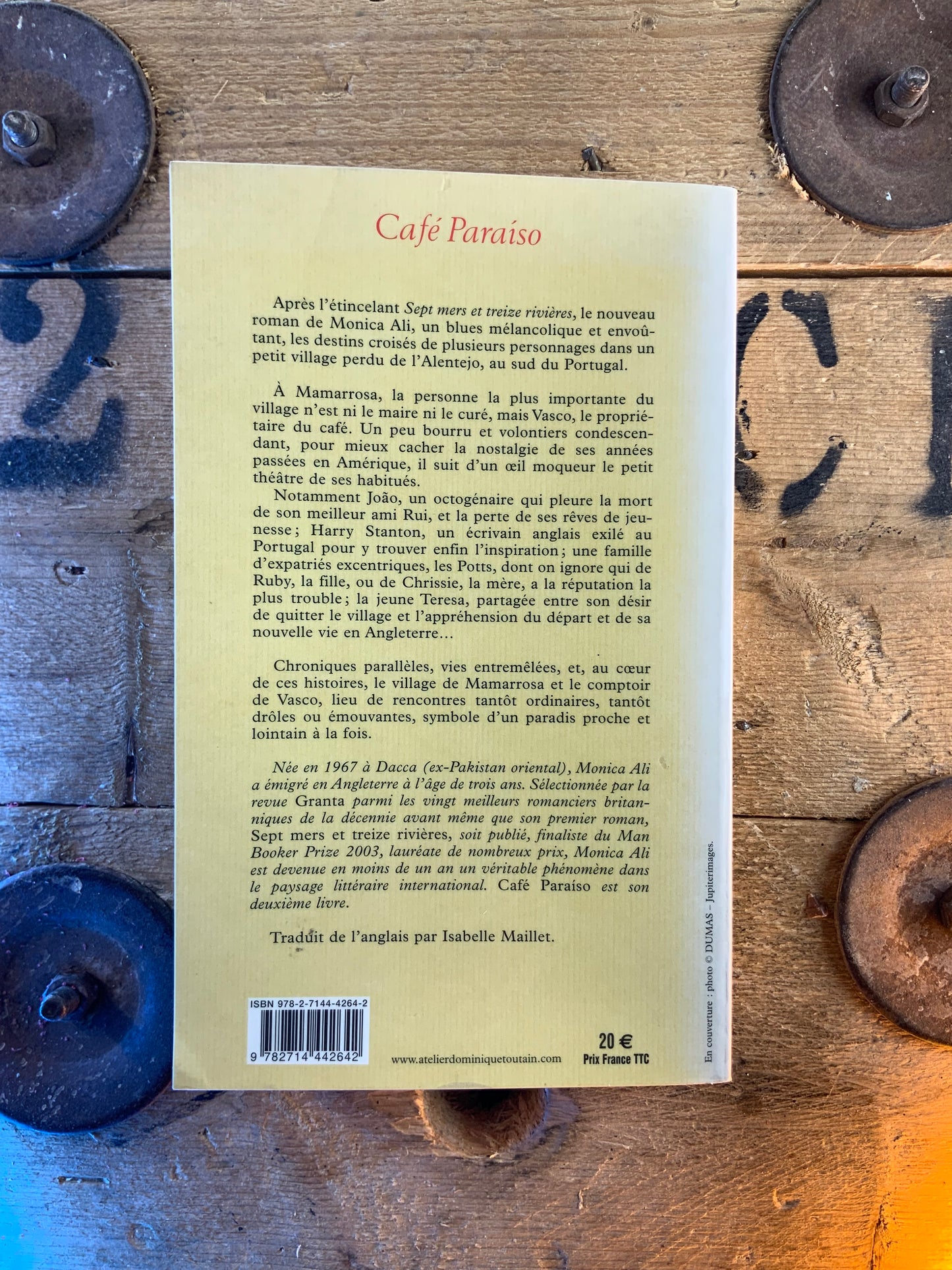 Café Paraiso - Monica Ali