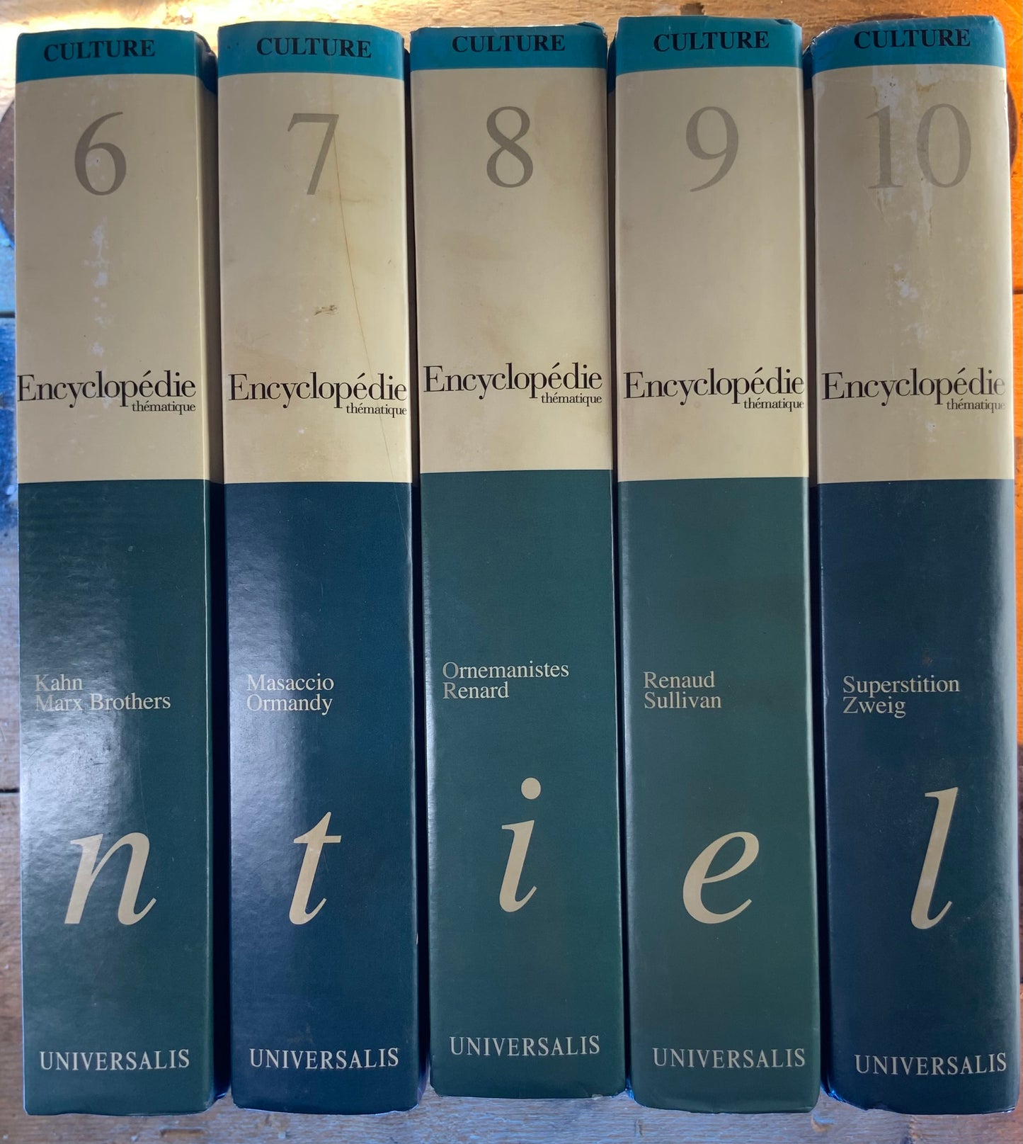 [ENCYCLOPÉDIE THÉMATIQUE] Les Essentiels d’Universalis (20 livres)