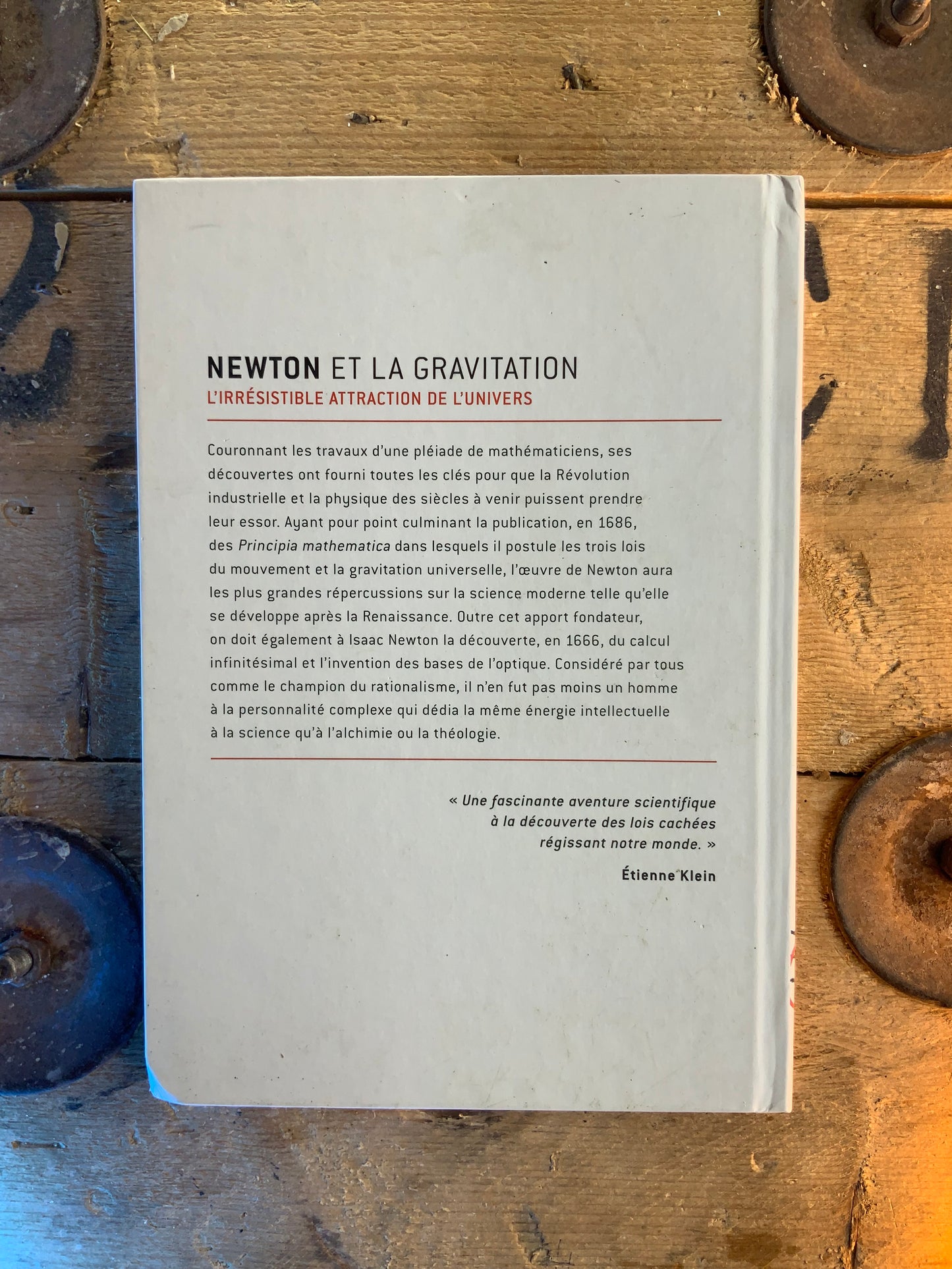Newton et la Gravitation : l’irrésistible attraction de l’Univers [ GRANDES IDÉES DE LA SCIENCE ]
