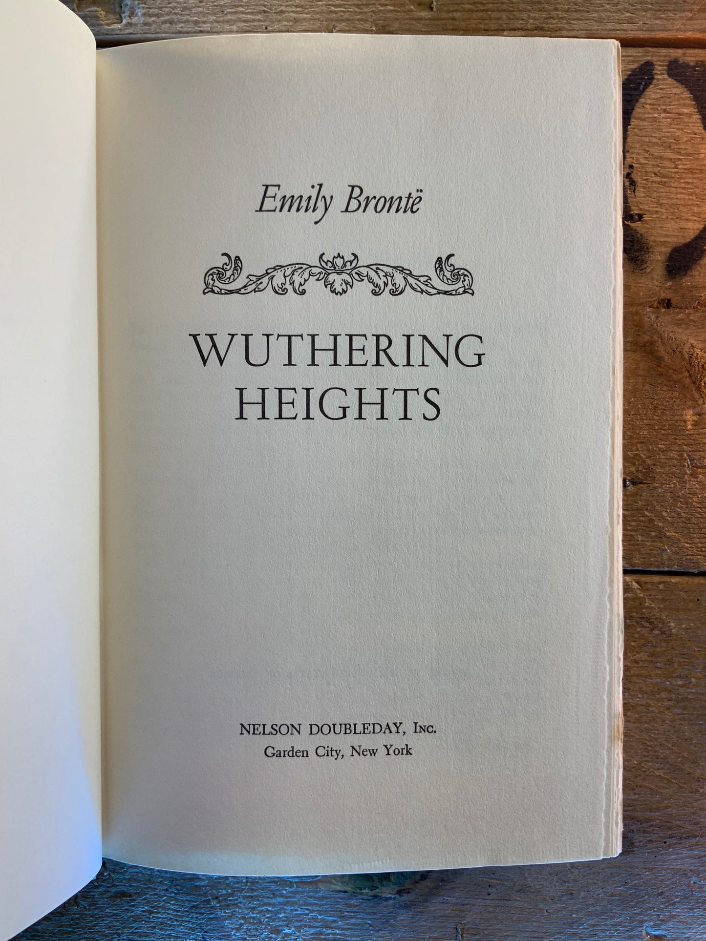 Wuthering Heights - Emily Bronte