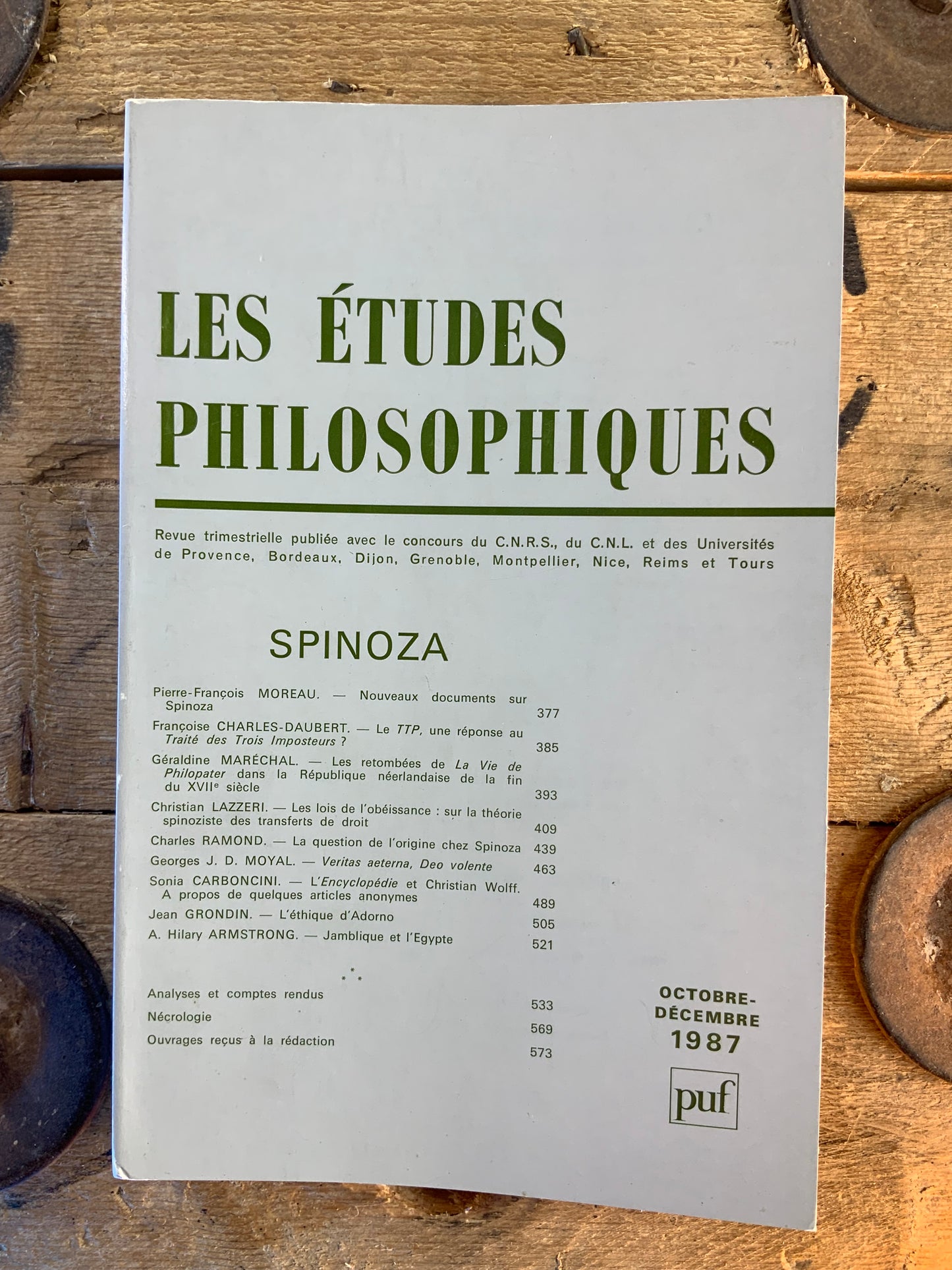 Les Études Philosophiques : Spinoza . Octobre-Decembre-1987