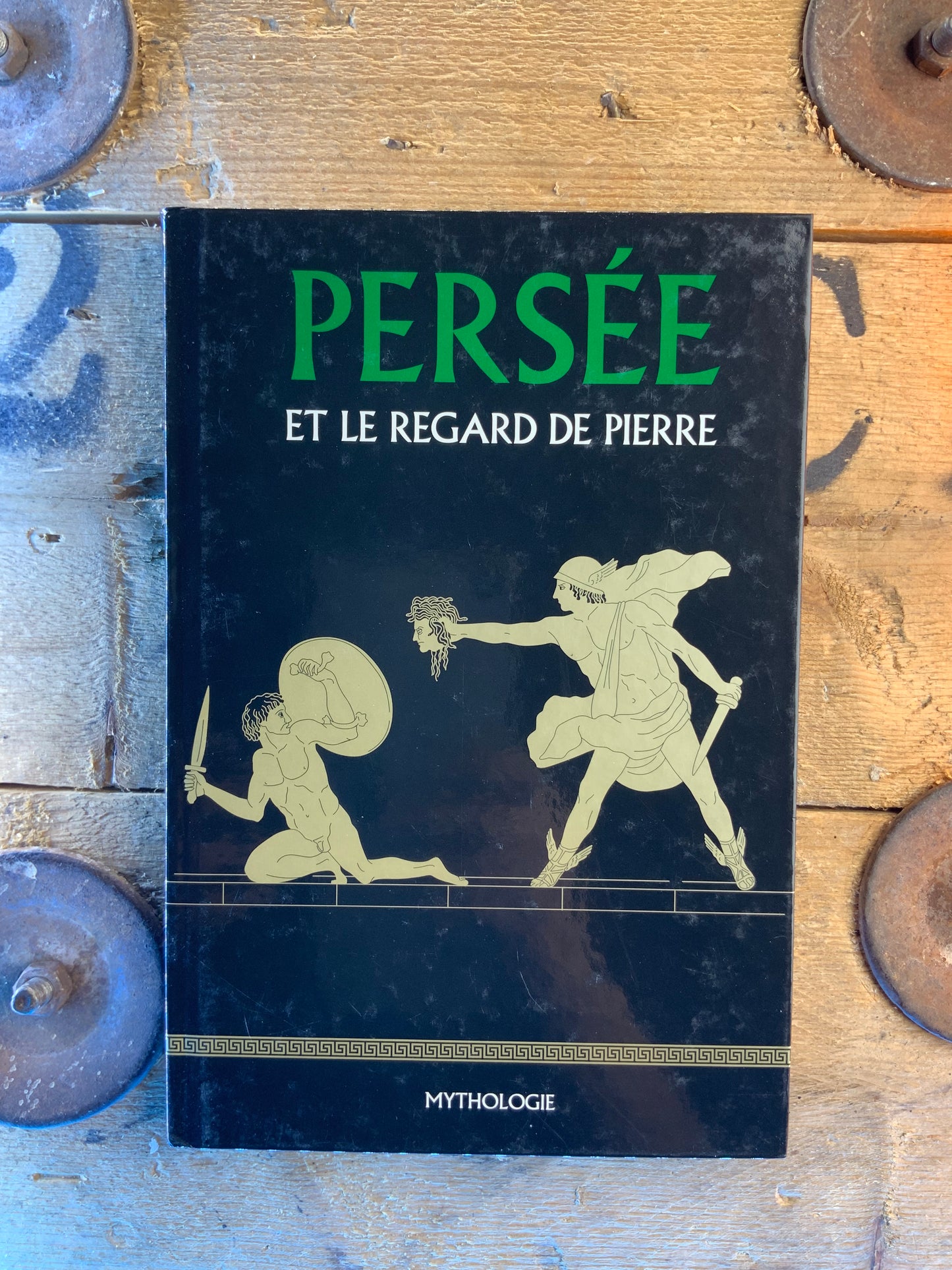 Persée et le regard de pierre