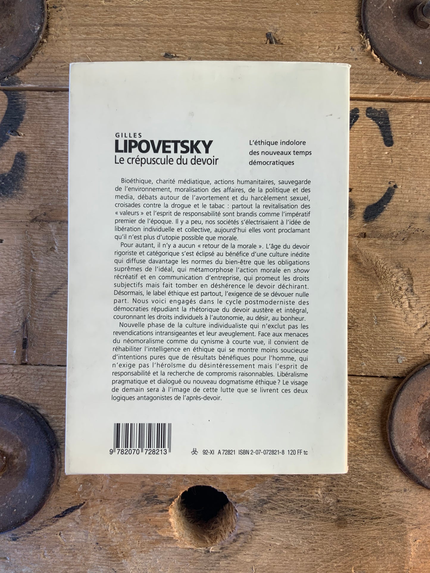 Le crépuscule du devoir : l’éthique indolore des nouveaux temps démocratiques - Gilles Lipovrtsky