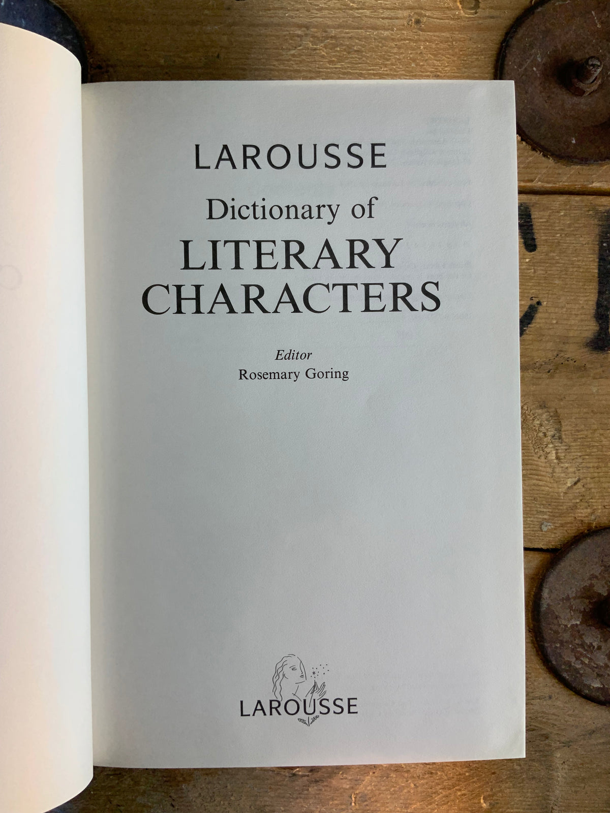 Dictionary of Literary Characters : from Beowulf to Billy Bathgate