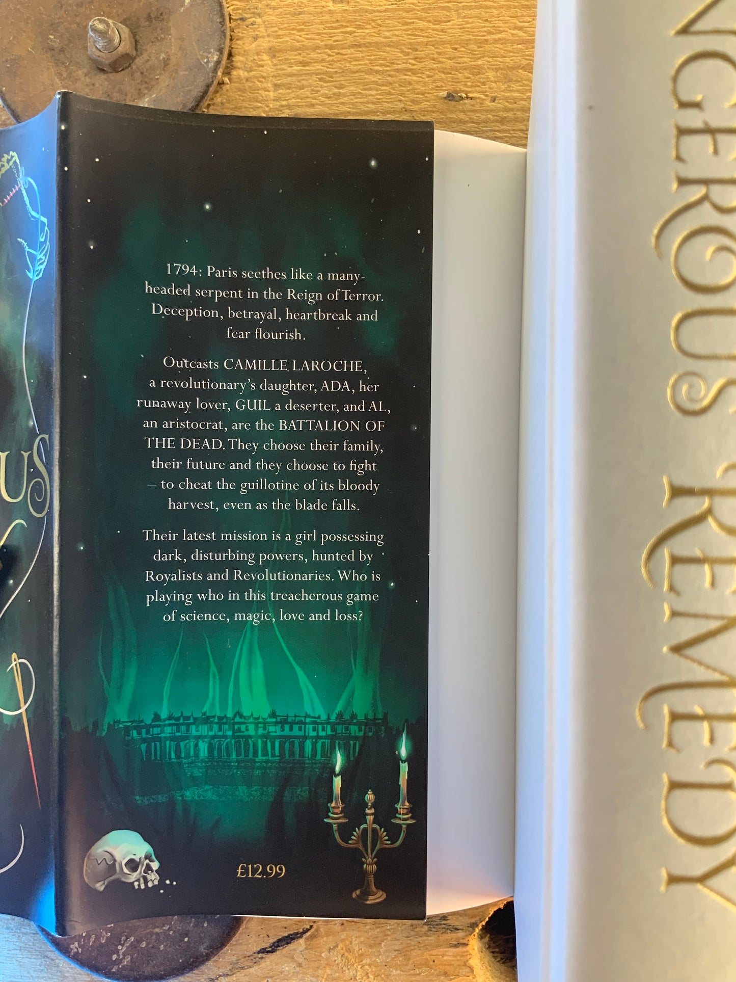 Dangerous remedy - Kat Dunn [ SIGNED COPY ] (Hardcover)
