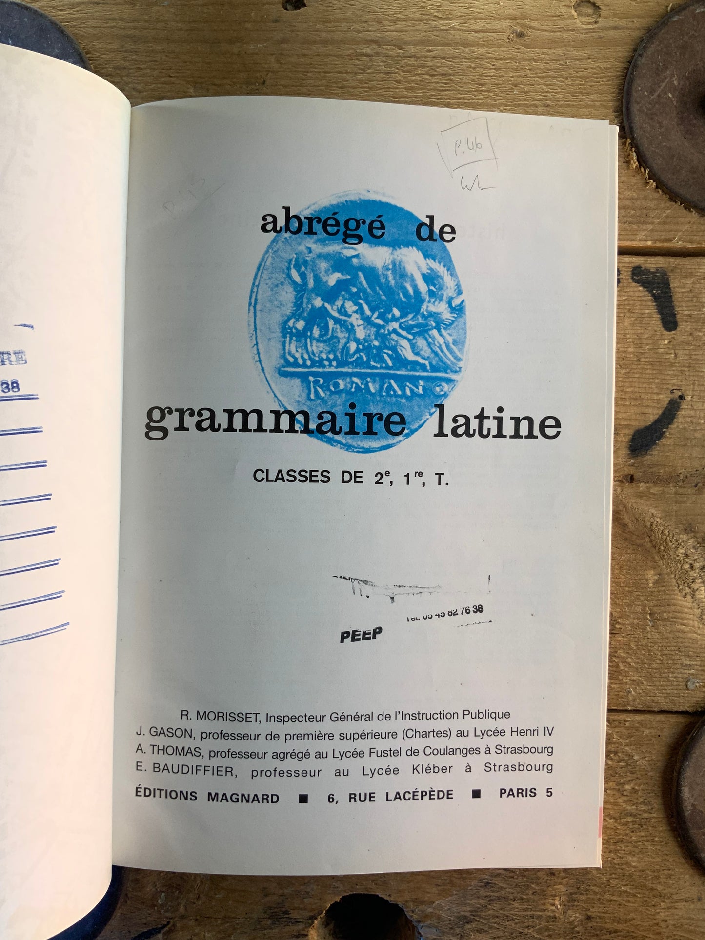 Abrégé de grammaire latine : classes de 2ème, 1ère, terminale