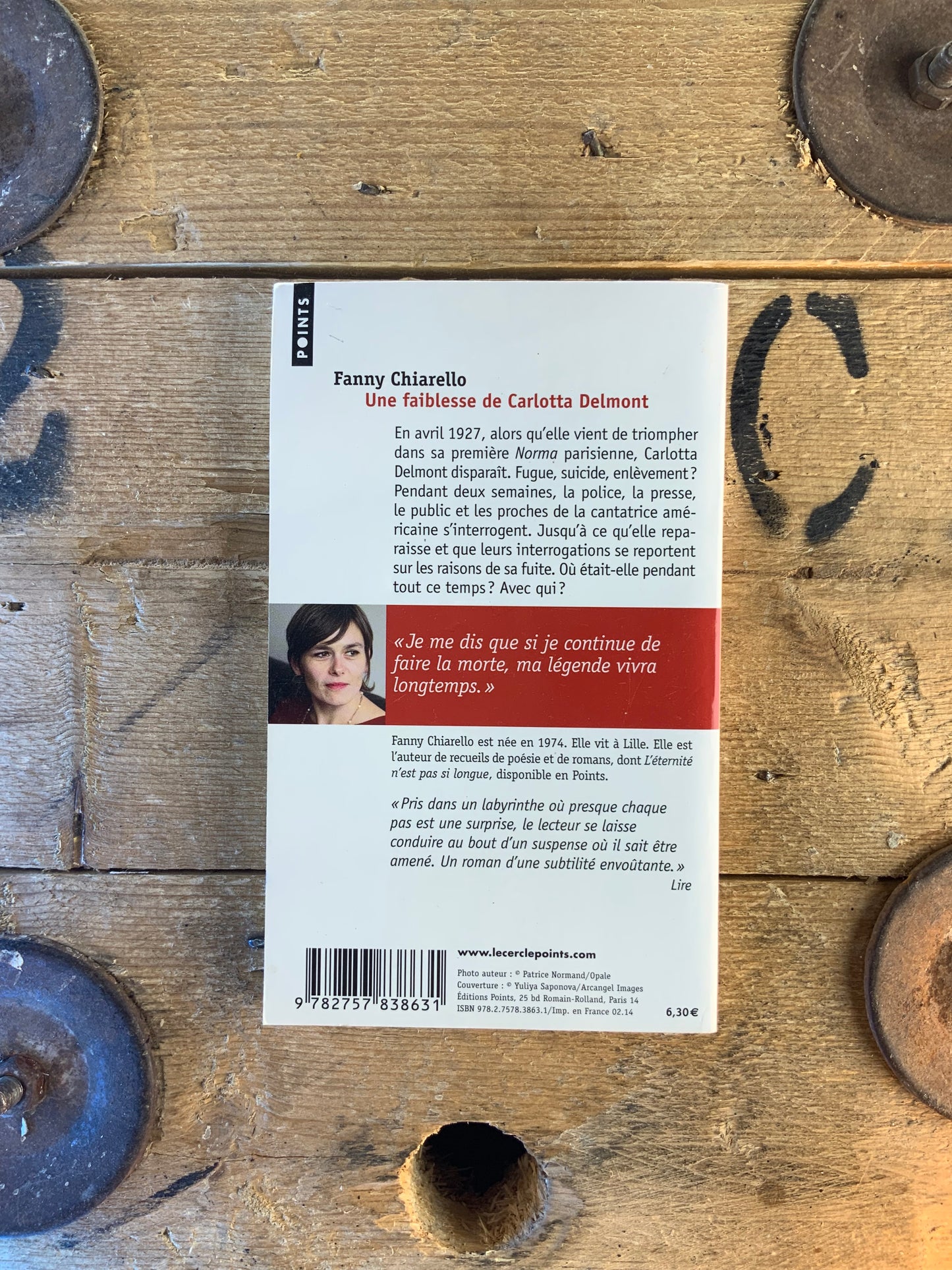 Une faiblesse de Carlotta Delmont - Fanny Chiarello