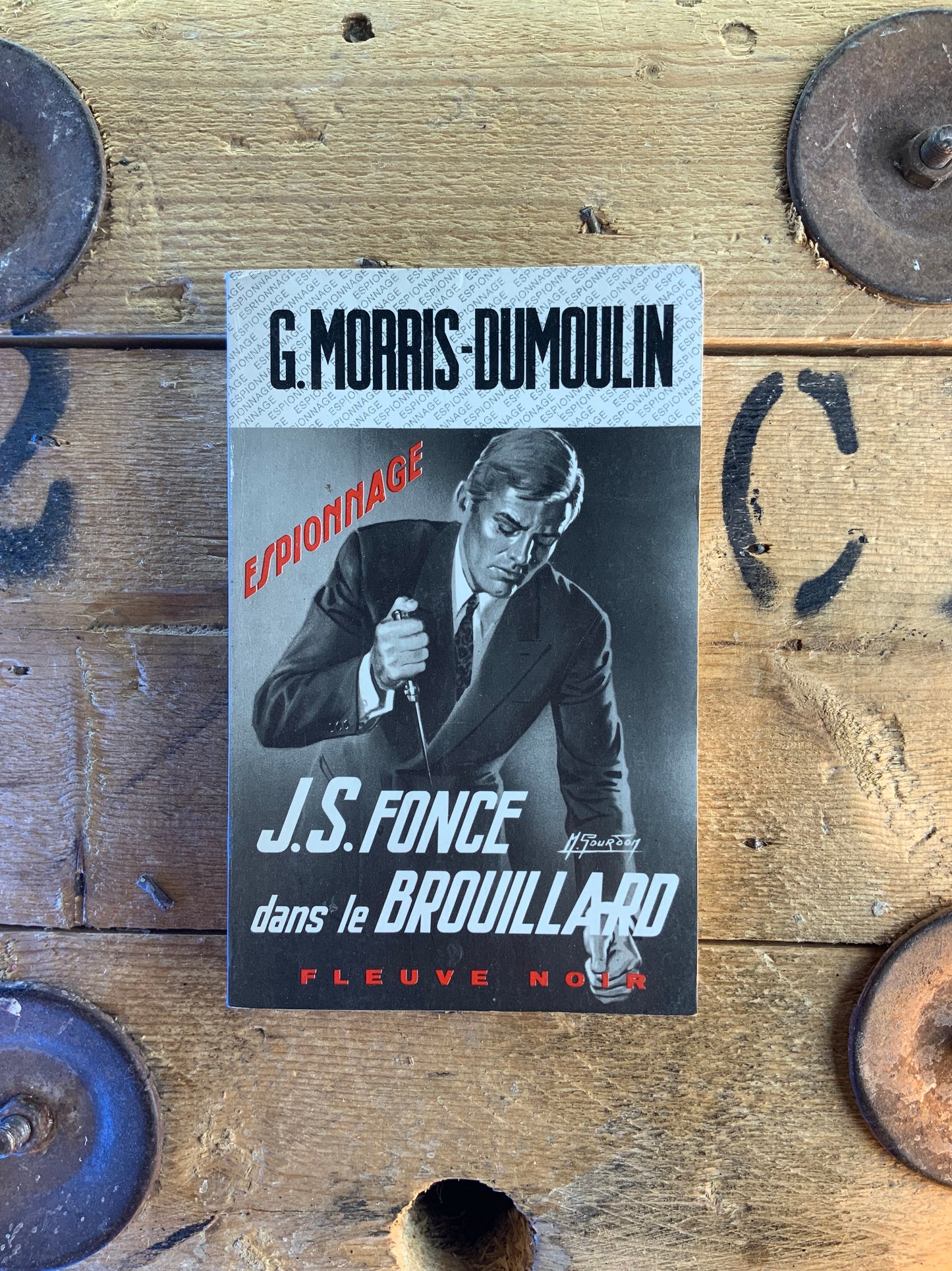 J.S. fonce dans le brouillard - Morris Dumoulin