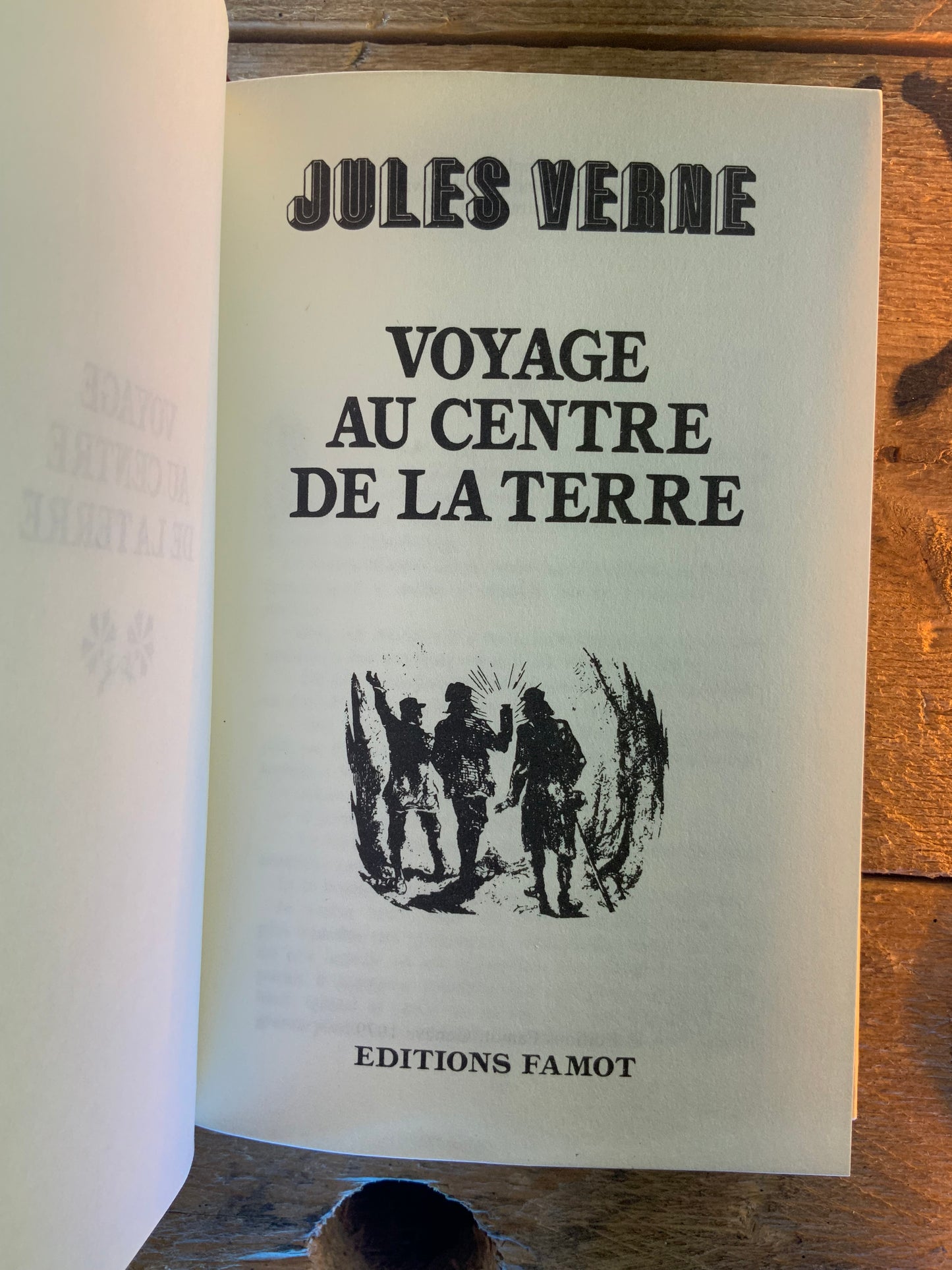 Voyage au centre de la Terre - Jules Verne