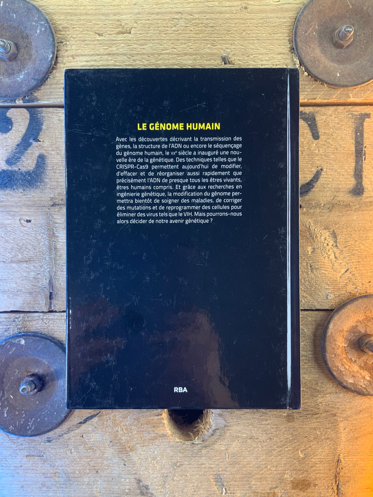 Le génome humain : récrire notre code génétique [ Collection les défis de la science ]
