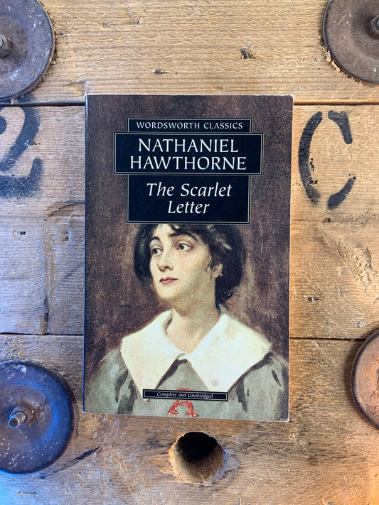 The scarlet letter - Nathaniel Howthorne
