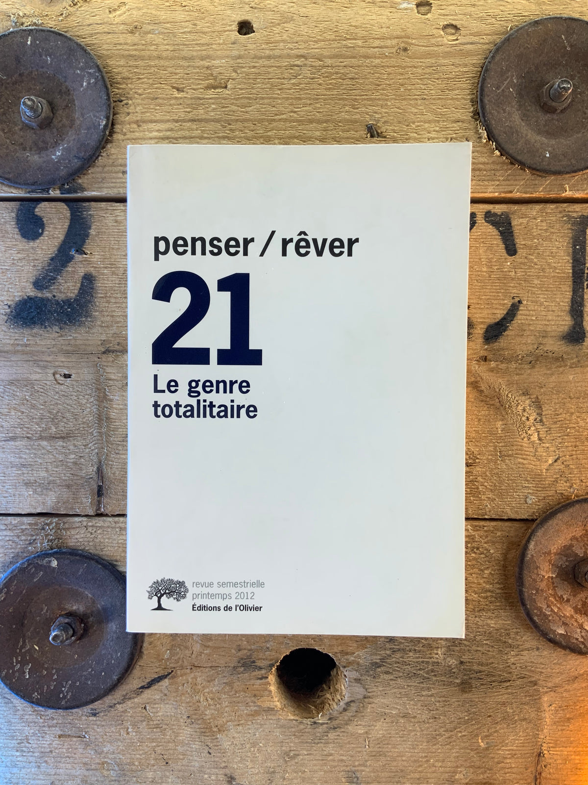 Le genre totalitaire [ Penser/Rêver - Revue de psychanalyse ] n° 21
