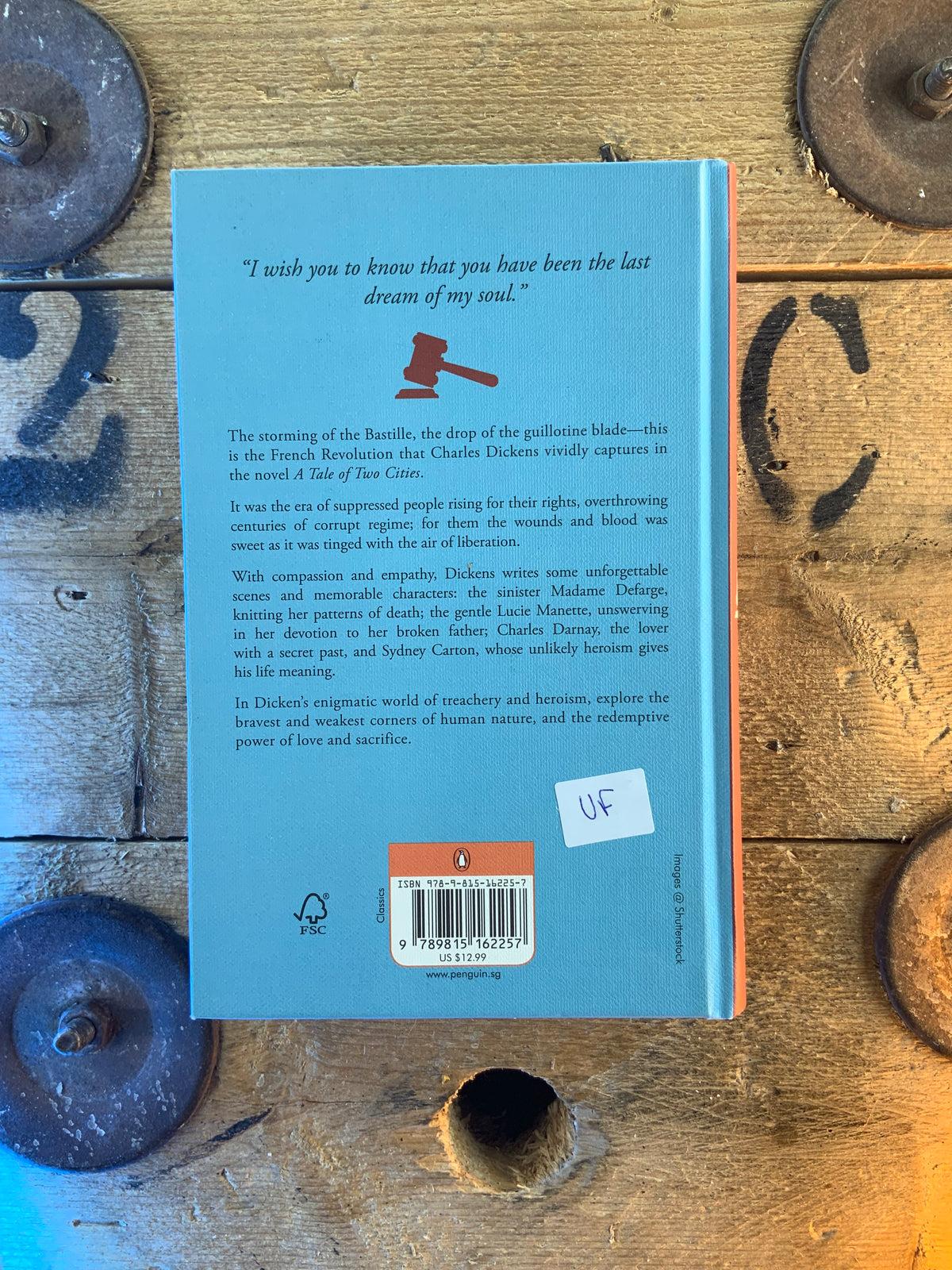 A tale of two cities - Charles Dickens [neuf]