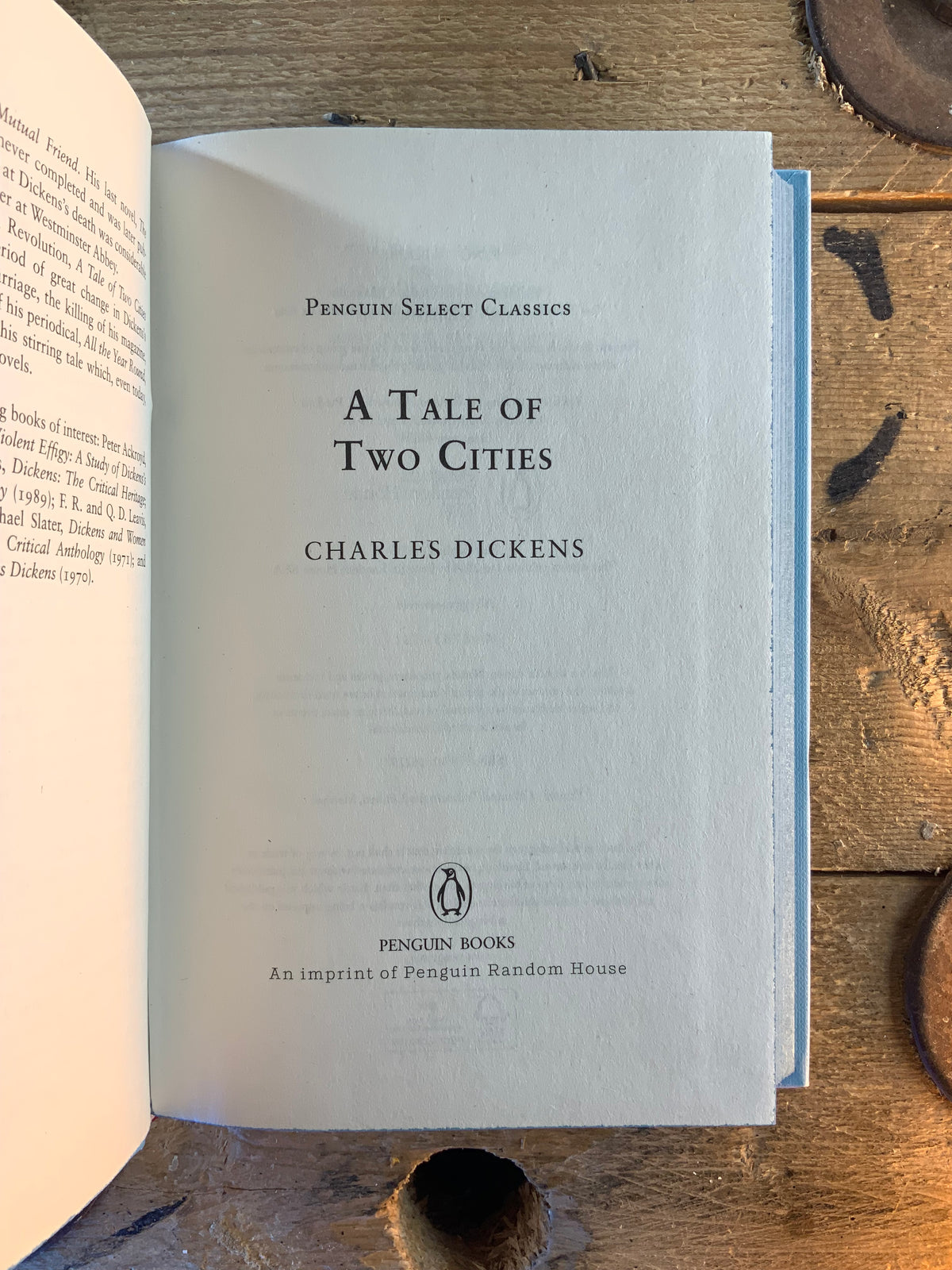 A tale of two cities - Charles Dickens [neuf]