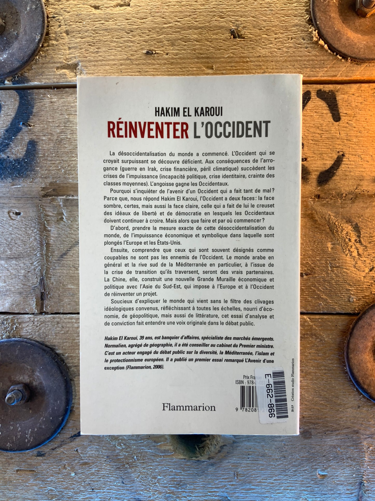 Réinventer l’occident : essai sur une crise économique et culturelle - Hakim El Karaoui