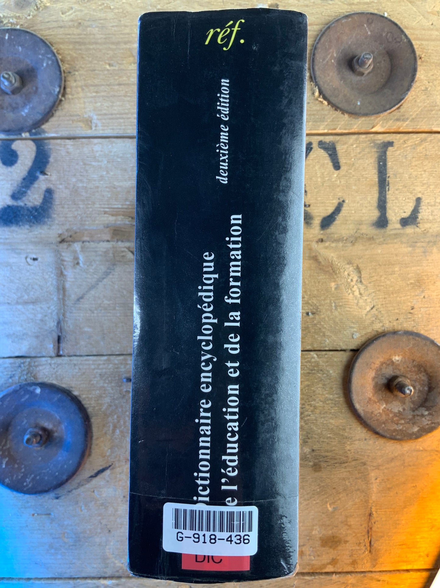 Dictionnaire encyclopédique de l’éducation et de la formation