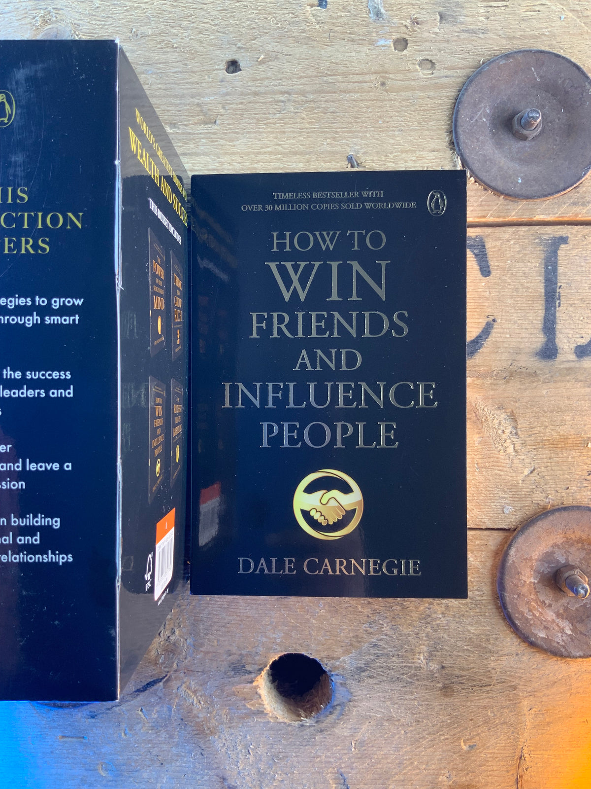 World’s Greatest Books for Wealth and Success : The power of your subconscious mind - How to win friends and influence people - The richest Man in Babylon - Think and grow rich       [neuf]