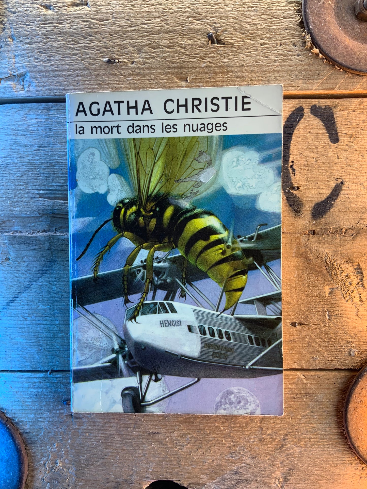 La mort dans les nuages - Agatha Christie