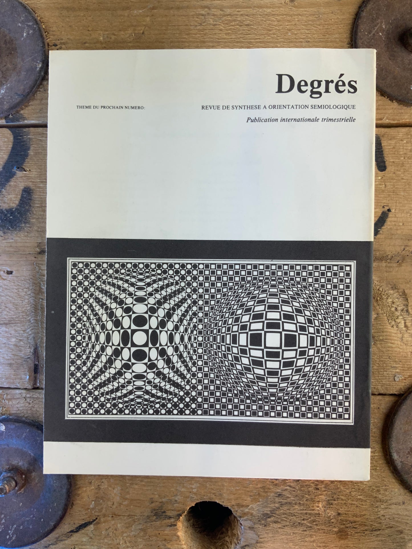 Lire l’image [ Degrés - Revue de synthèse à orientation sémiologique ] - été 1983 - n° 34