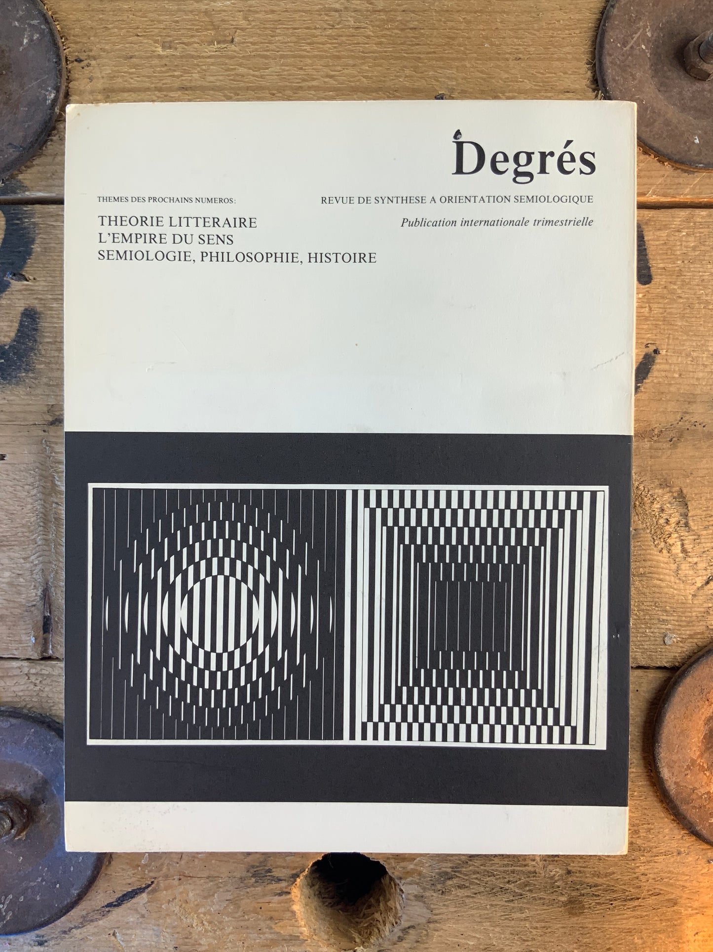 L’histoire littéraire et le texte [ Degrés - Revue de synthèse à orientation sémiologique ] - automne-hiver 1984 - n° 39-40
