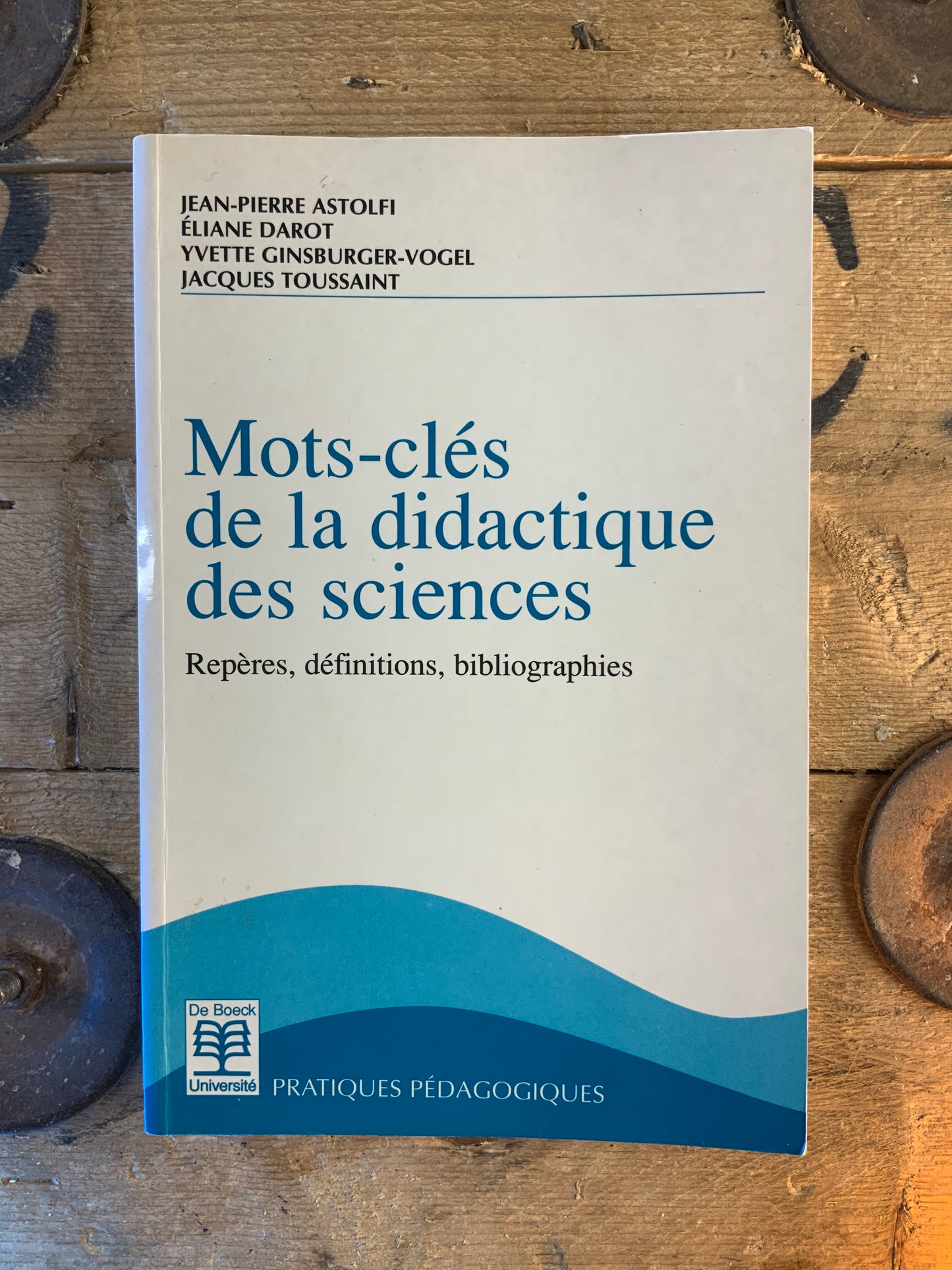 Mots-clés de la didactique des sciences : repères, définitions, bibliogrqphies