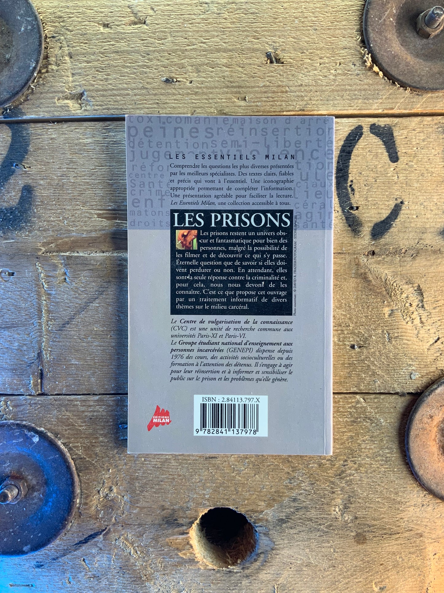 Les prisons