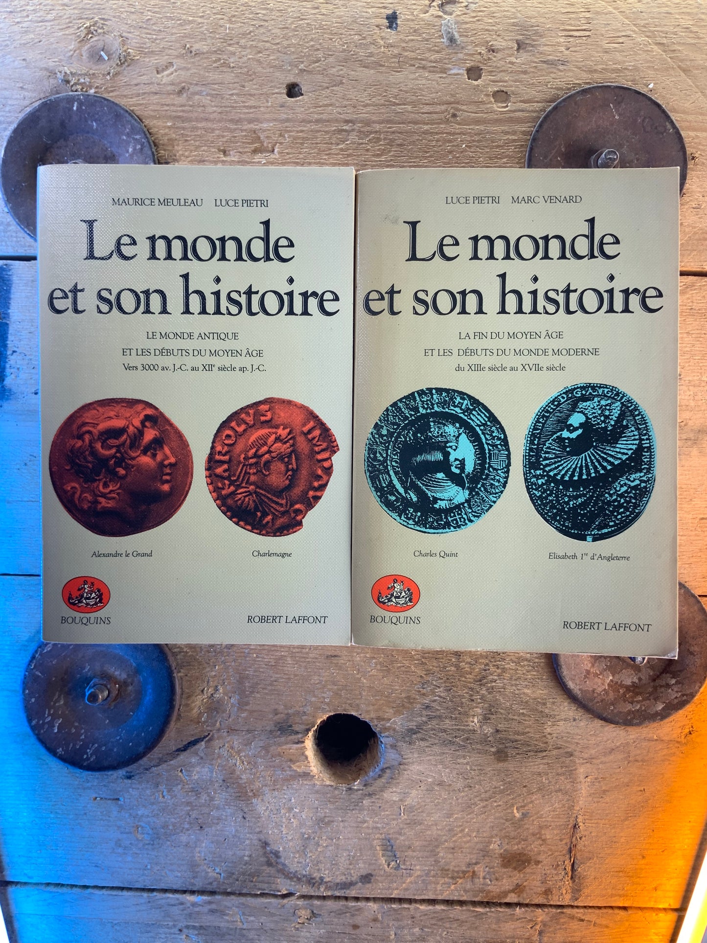 Le monde et son histoire : Le monde antique et les débuts du moyen âge vers 3000 av. J.-C. au XIIe siècle du moyen âge . La fin du moyen âge et les débuts du monde moderne du XIIIe siècle au XVIIe siècle - Maurice Meuleau et Luce Pietri (en 2 volumes)