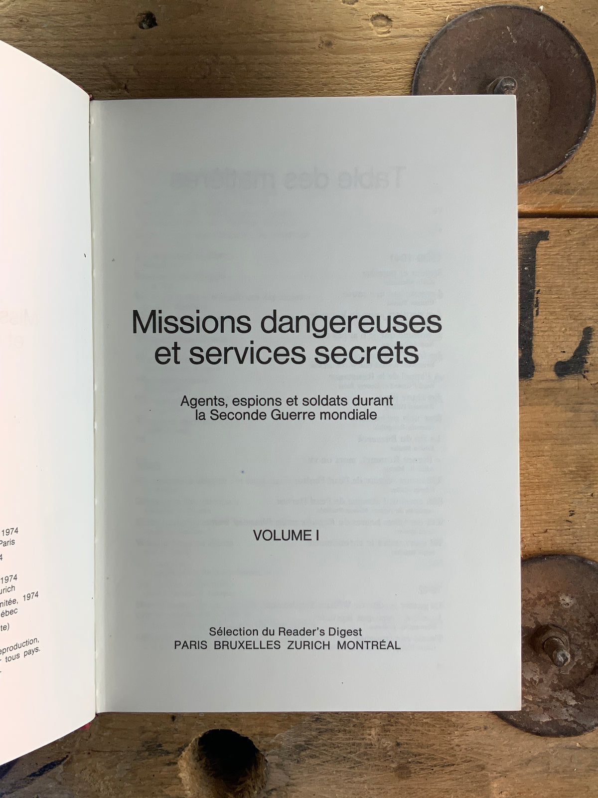 Missions dangereuses et services secrets