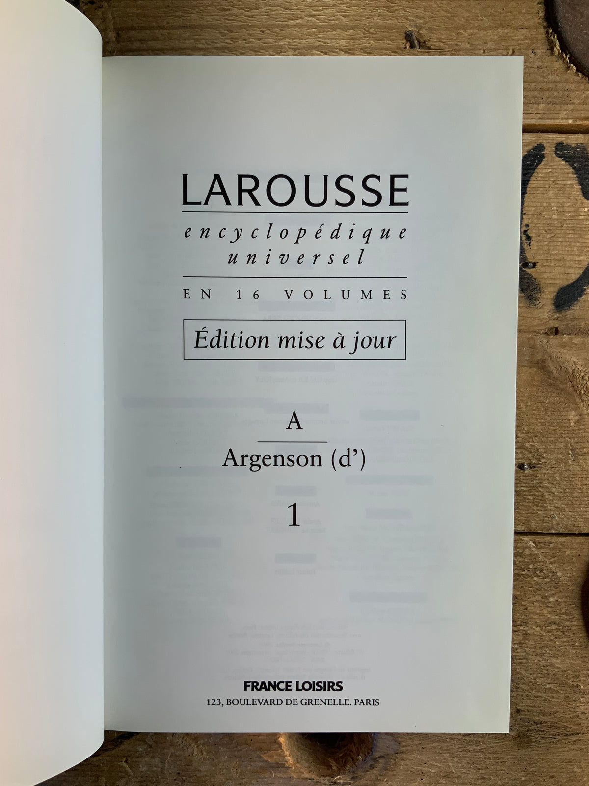 Larousse Encyclopédique Universel - en 16 volumes