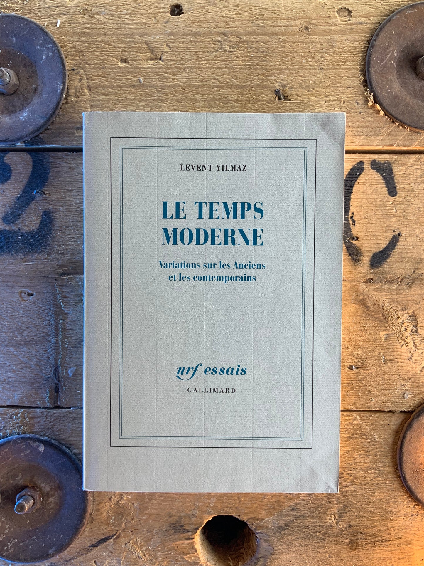 Le temps moderne : variations sur les anciens et les contemporains - Levét Yilmaz