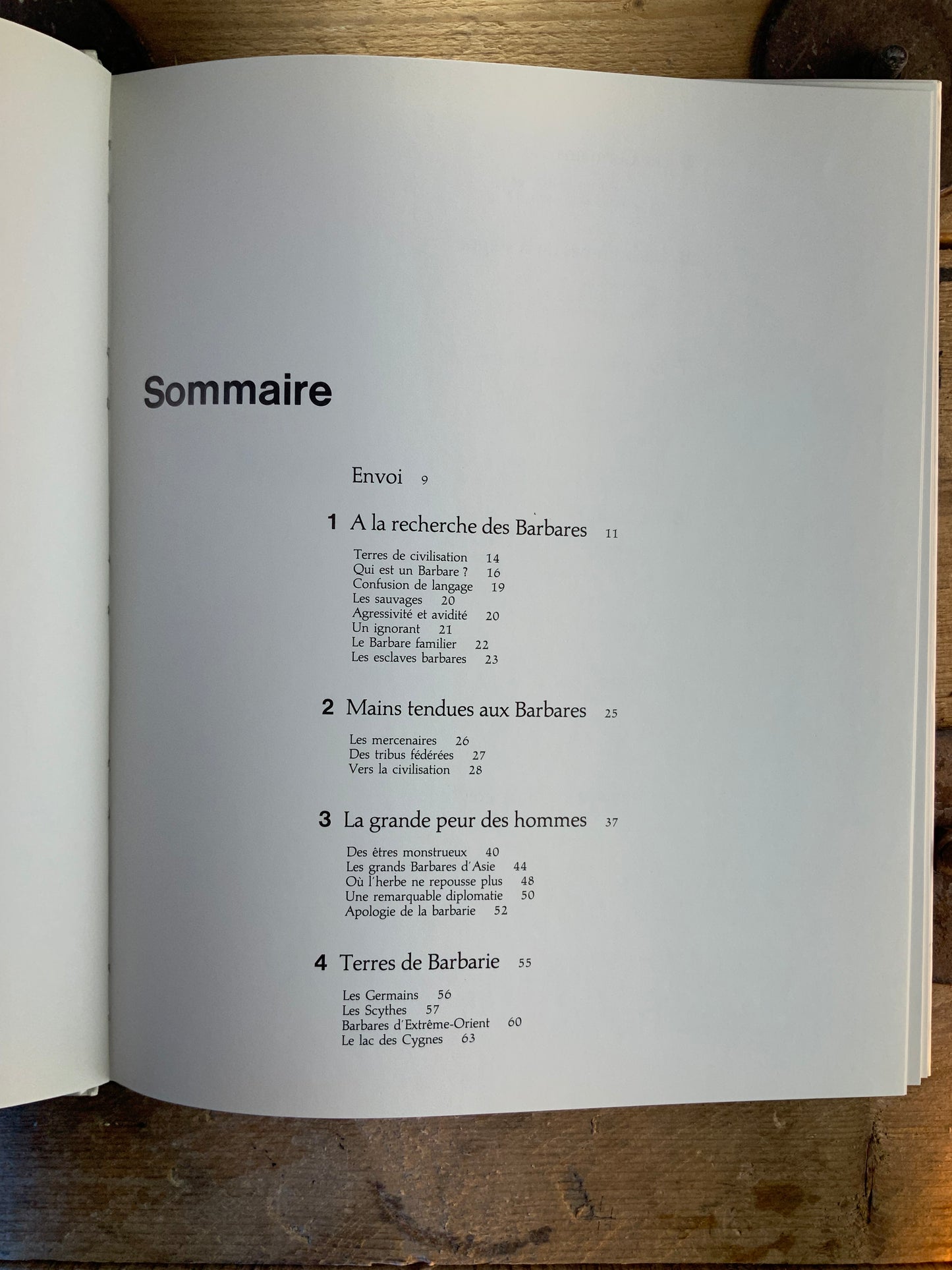 Les Barbares - Jean-Paul Roux