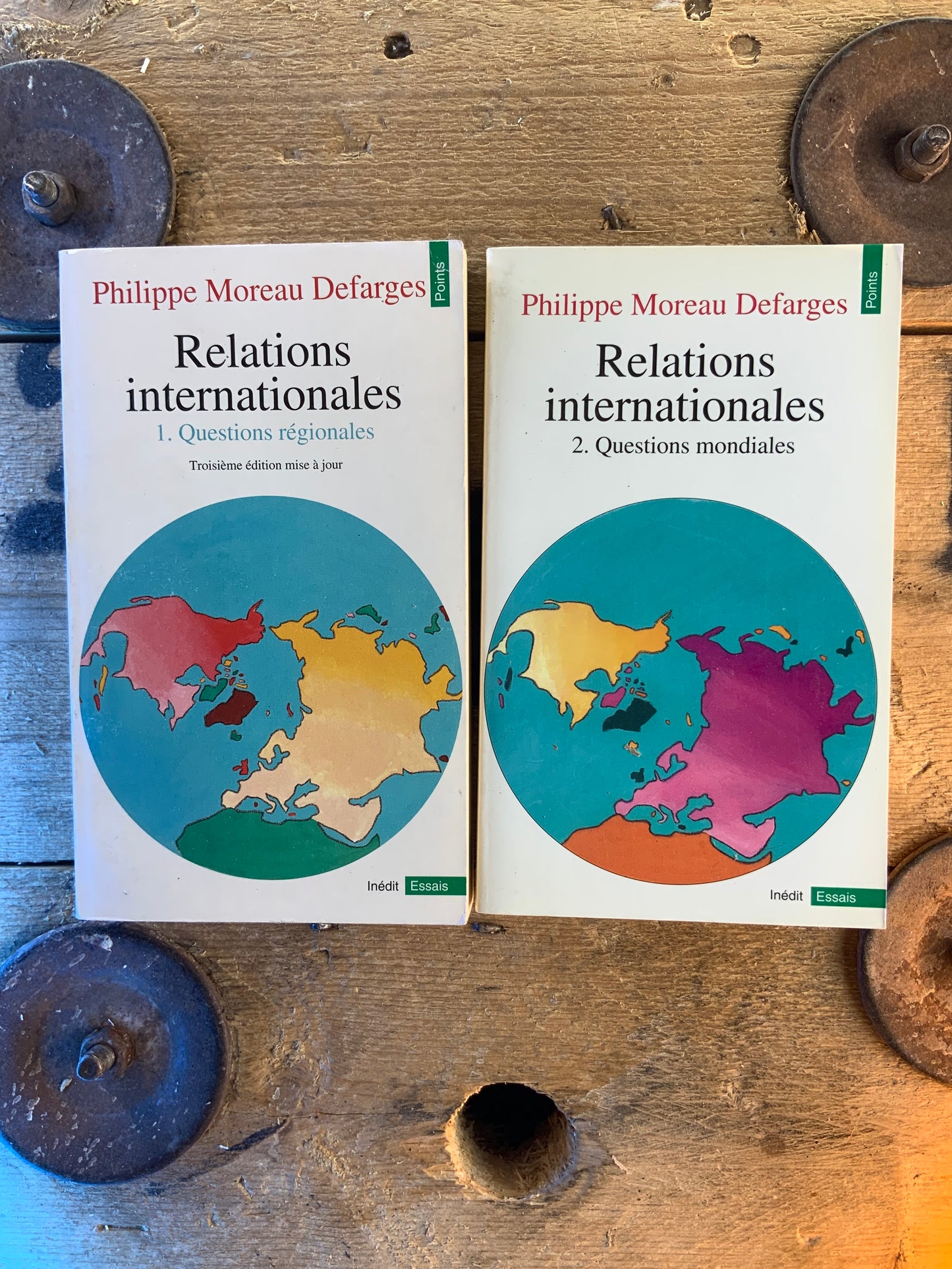 Relations internationales : 1. Questions régionales. 2. Questions mondiales - Philippe Moreau Defarges