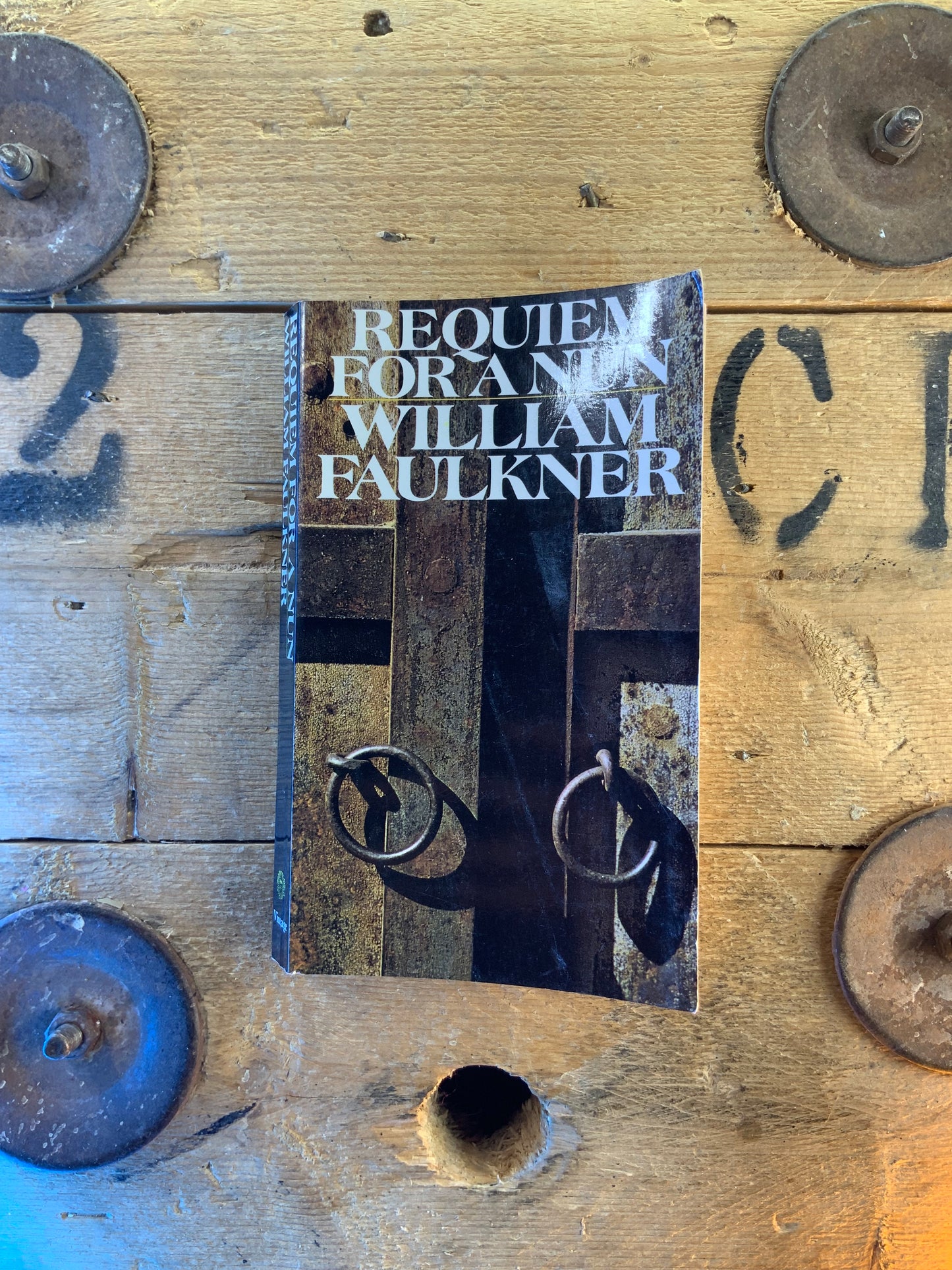 Requiem for a nun - William Faulkner