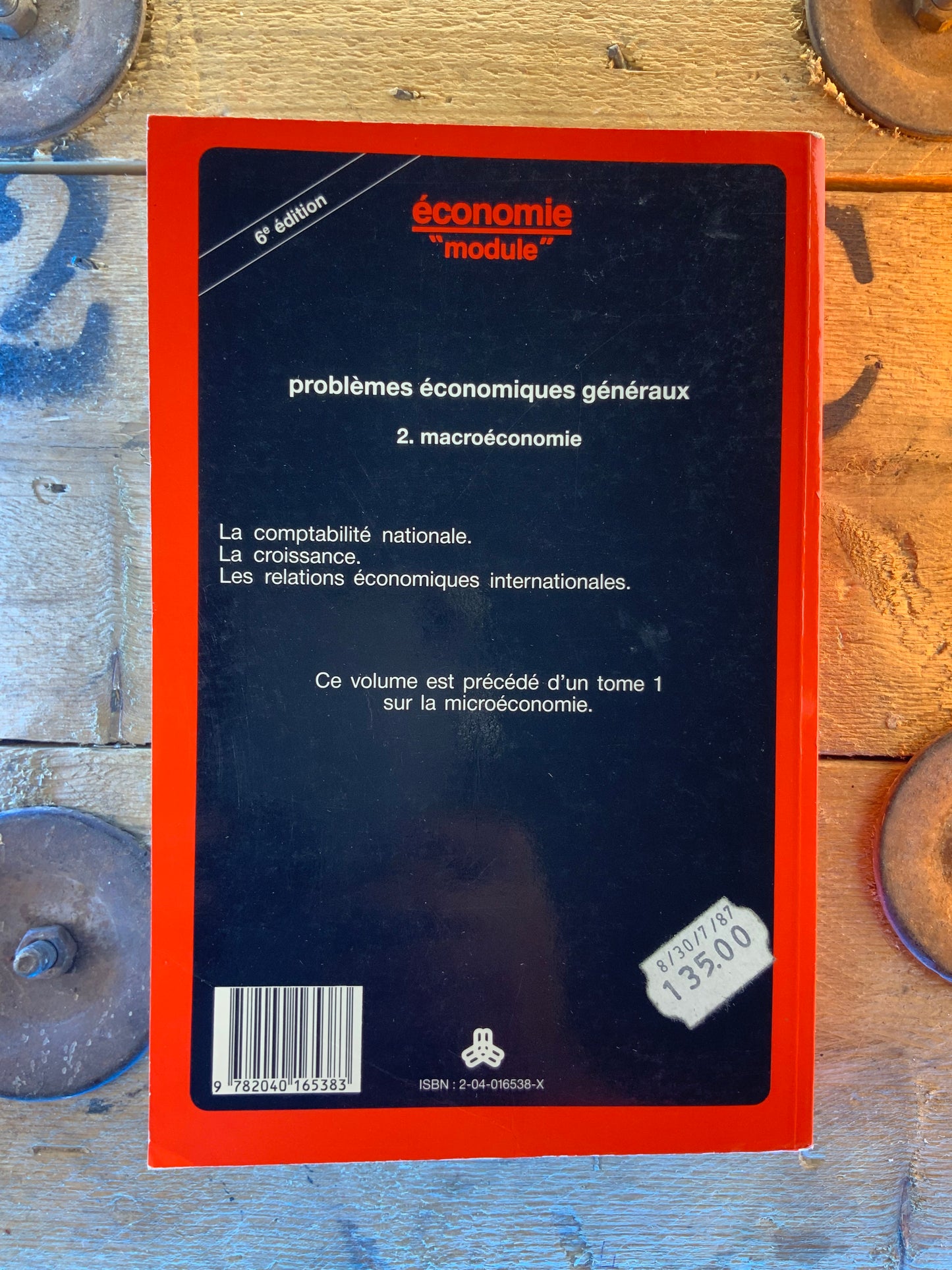 Problèmes économiques généraux : 1 . microéconomie  2 . macroéconomie - Pierre Salles